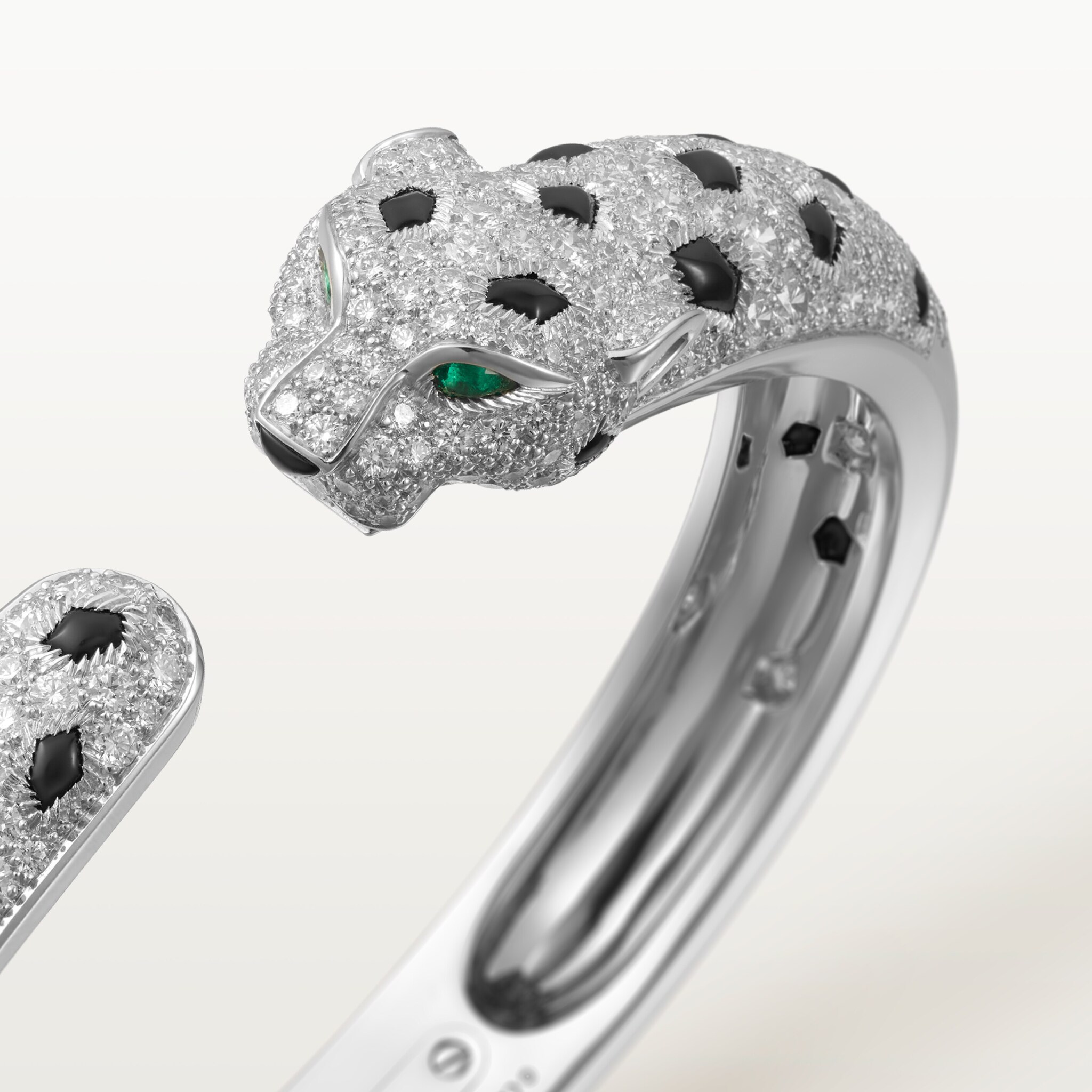 Panth&egrave;re de Cartier bracelet, medium model, half-paved