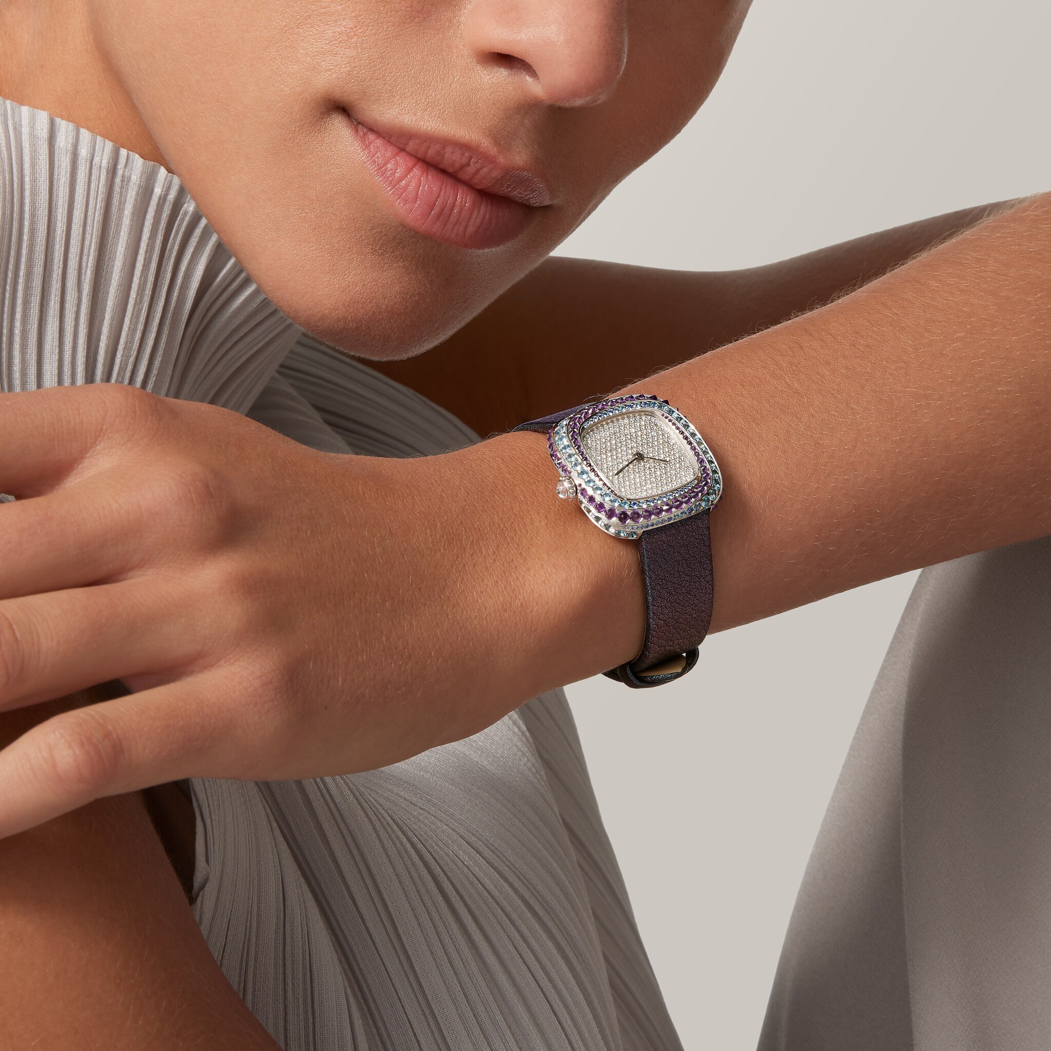 Coussin de Cartier watch