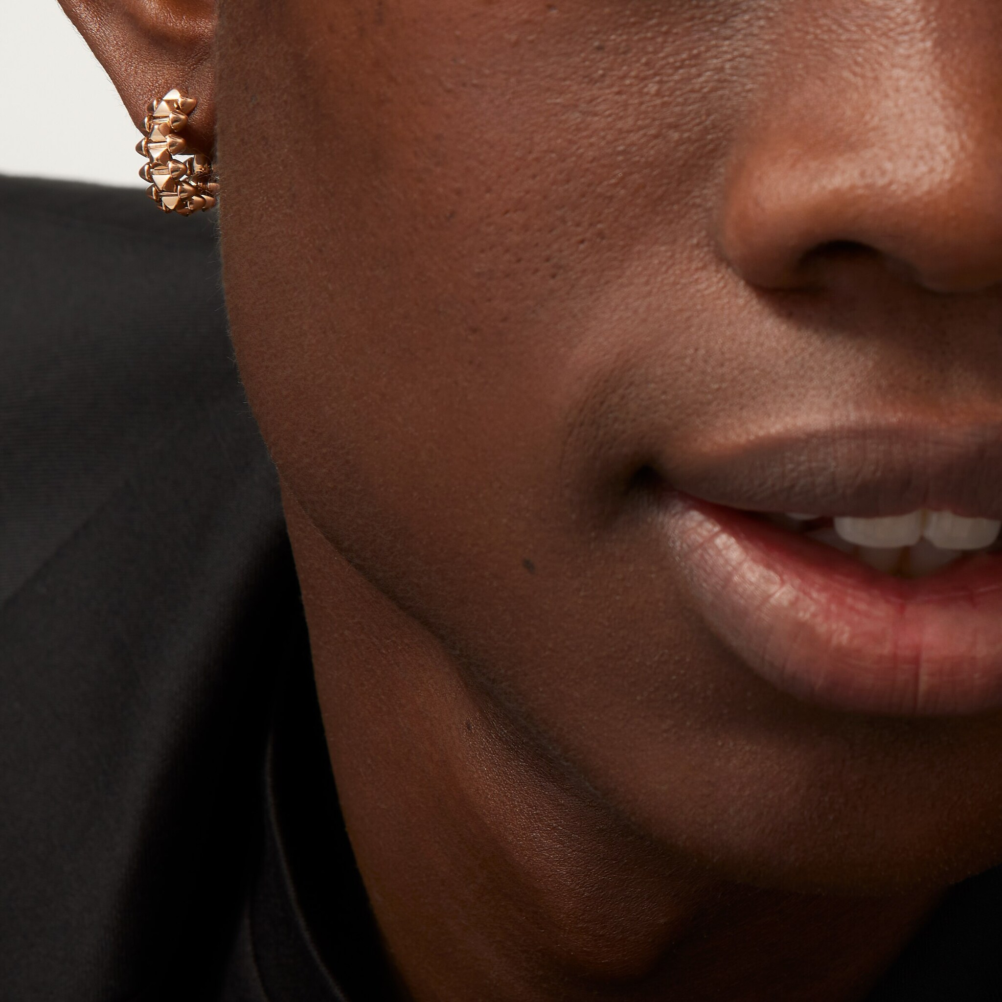 Clash de Cartier hoop earrings, mini model