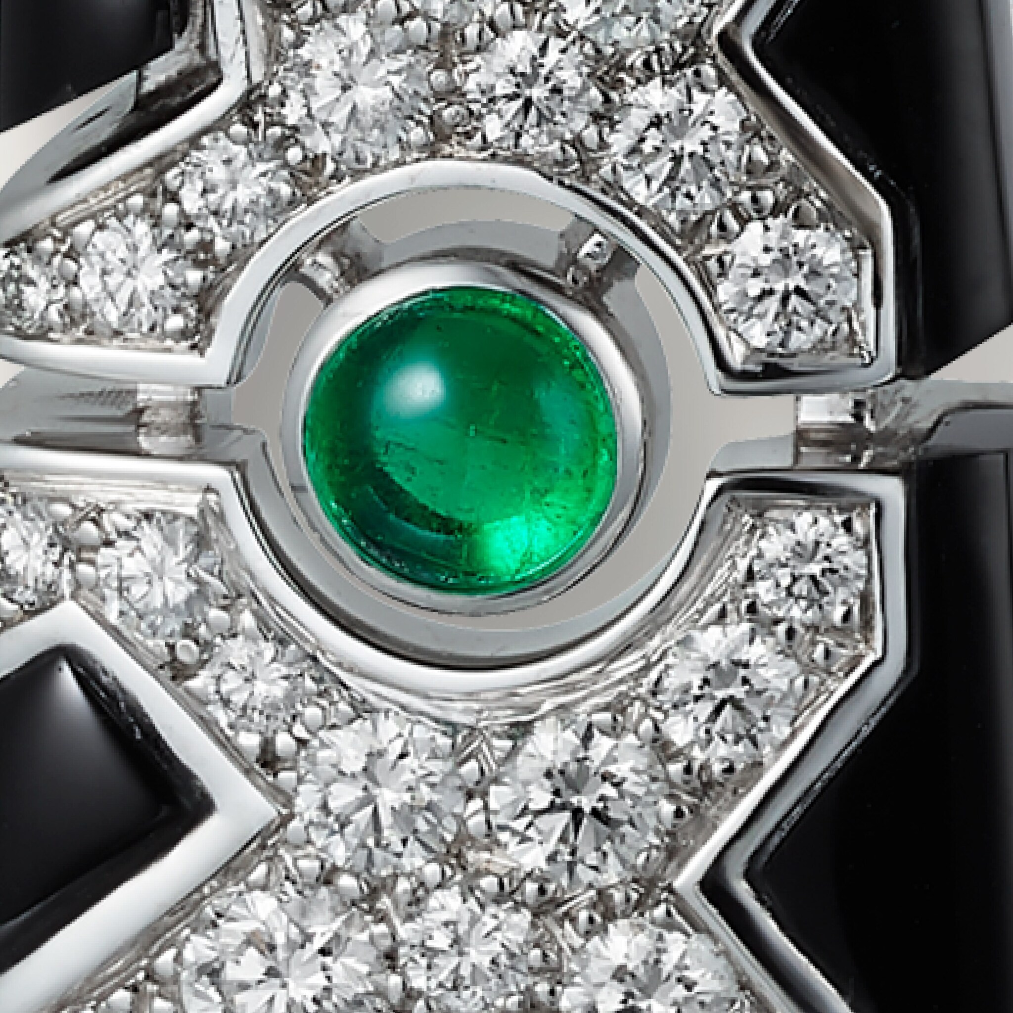 Panth&egrave;re de Cartier earrings, emeralds, paved