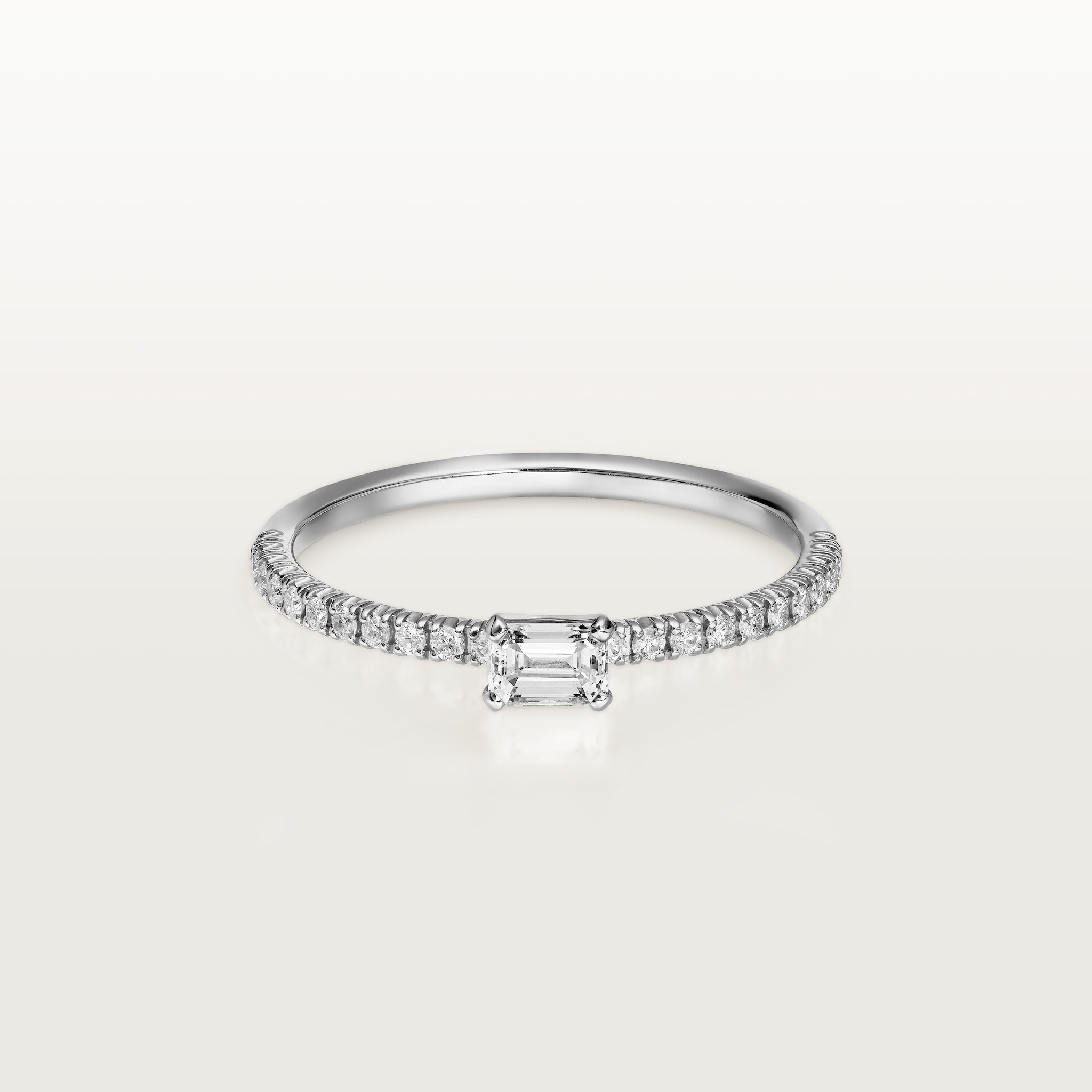 Etincelle de Cartier ring, emerald-cut diamond, paved