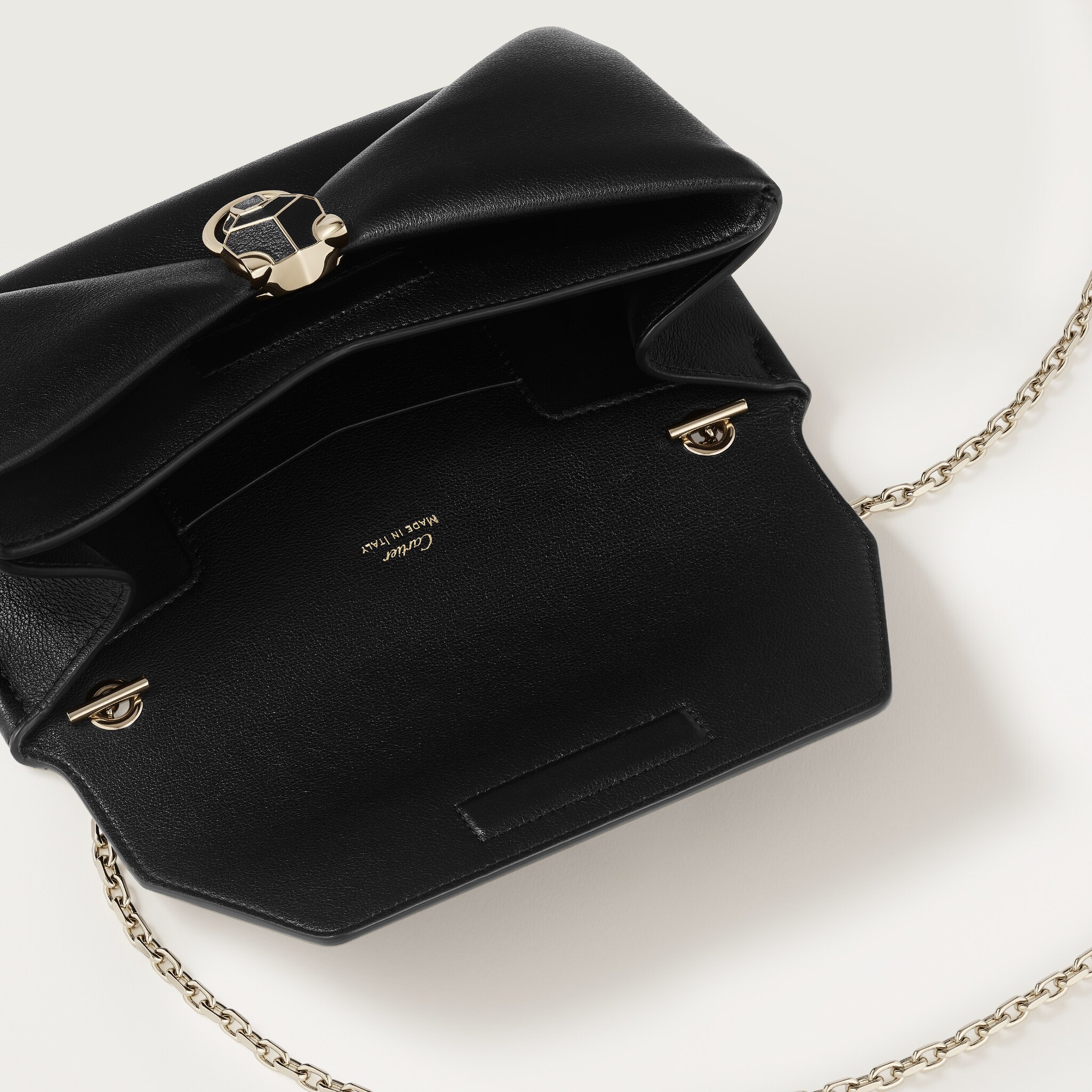 Pouch, Panth&egrave;re Graphique