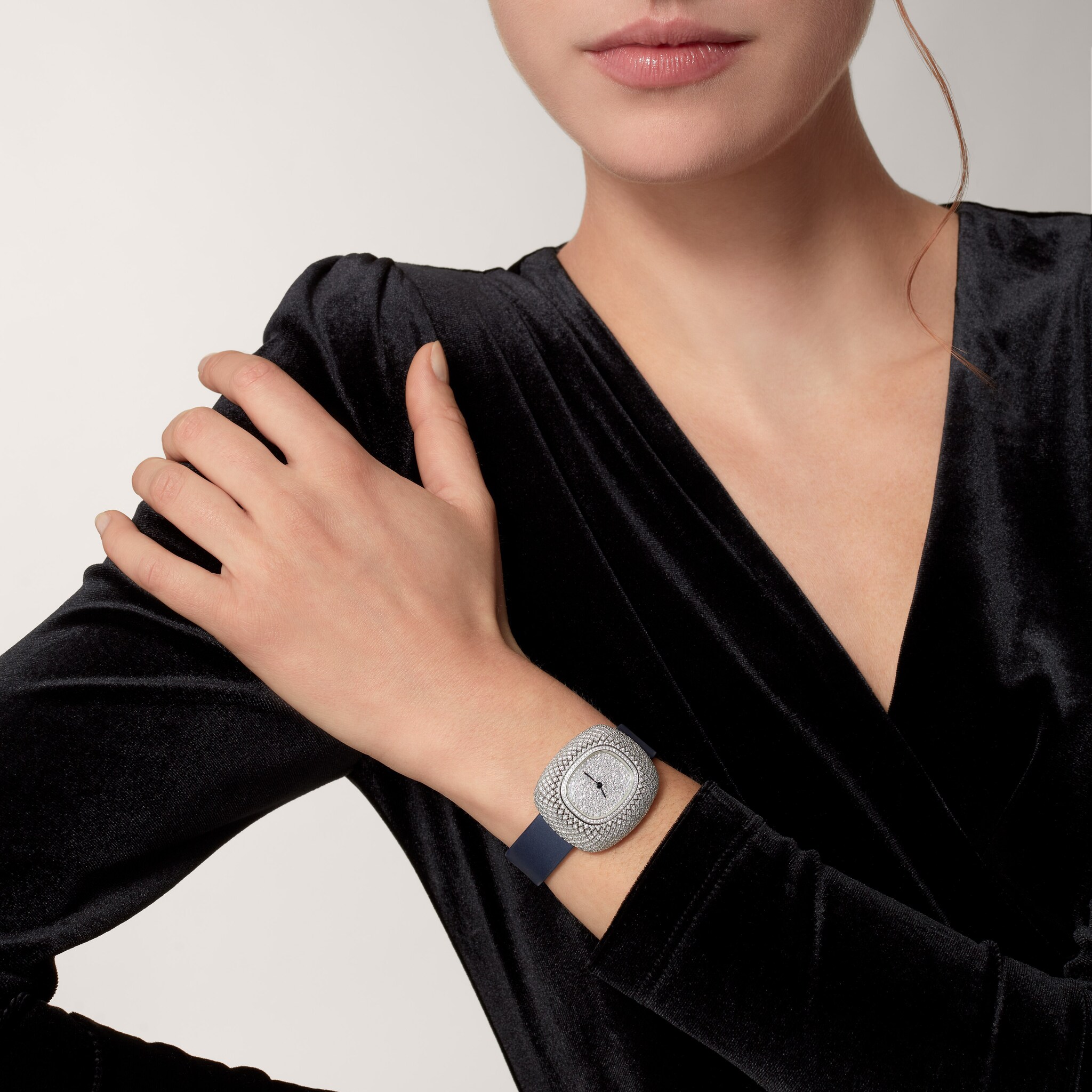 Coussin de Cartier watch