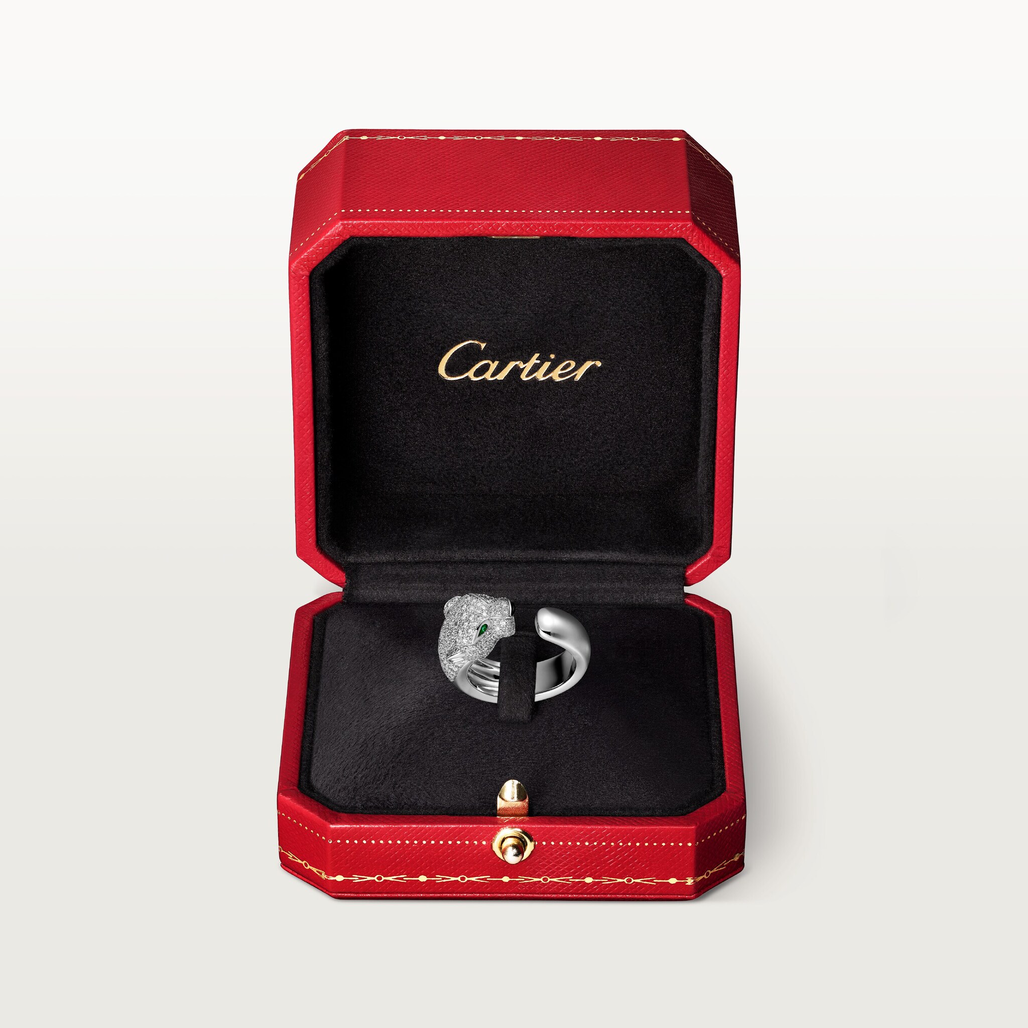 Panth&egrave;re de Cartier ring, medium model, half-paved, image 7