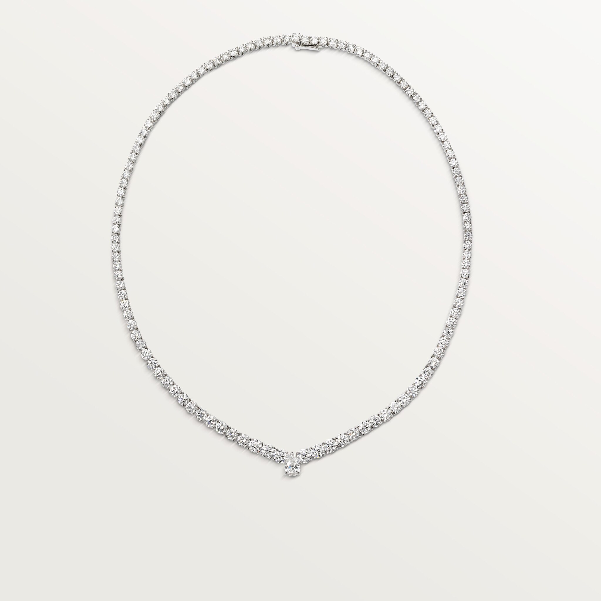 Lignes Essentielles necklace, brilliant-cut diamonds