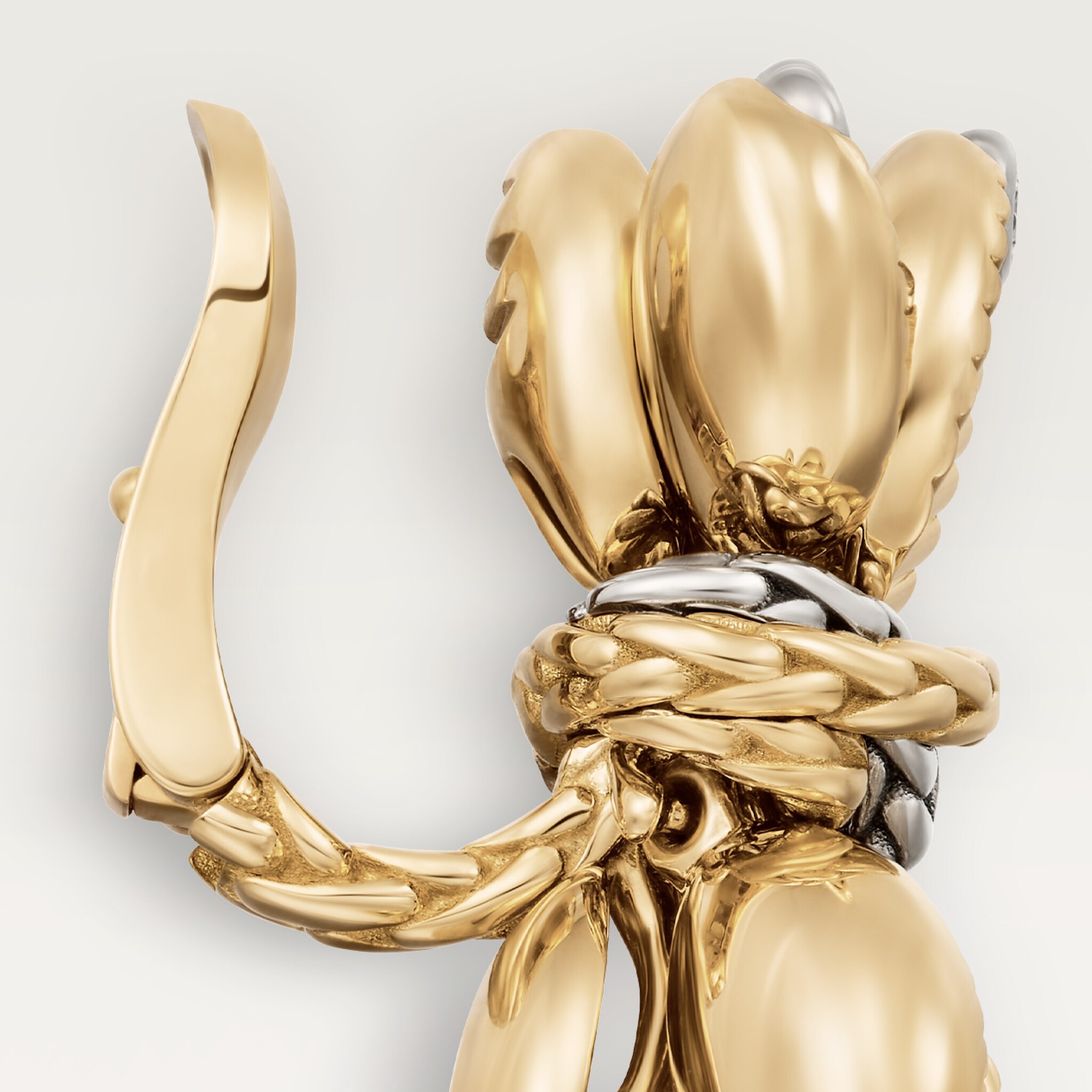 Grain de Caf&eacute; earrings, diamonds