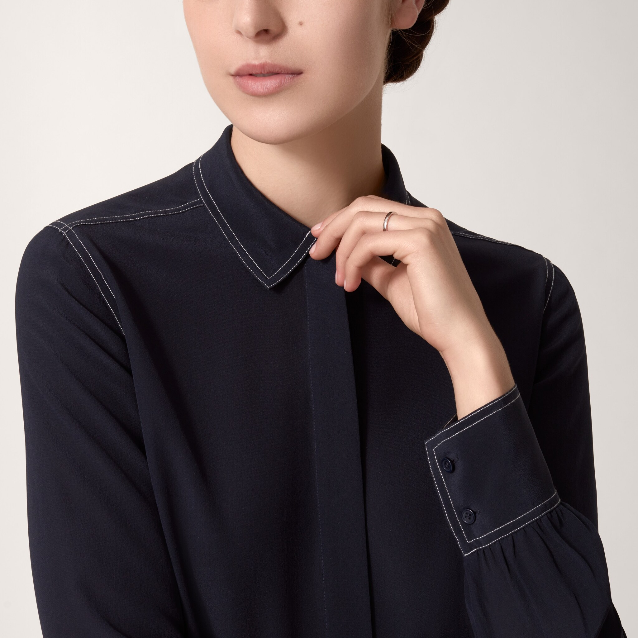 Ballerine wedding band, 2.1 mm width