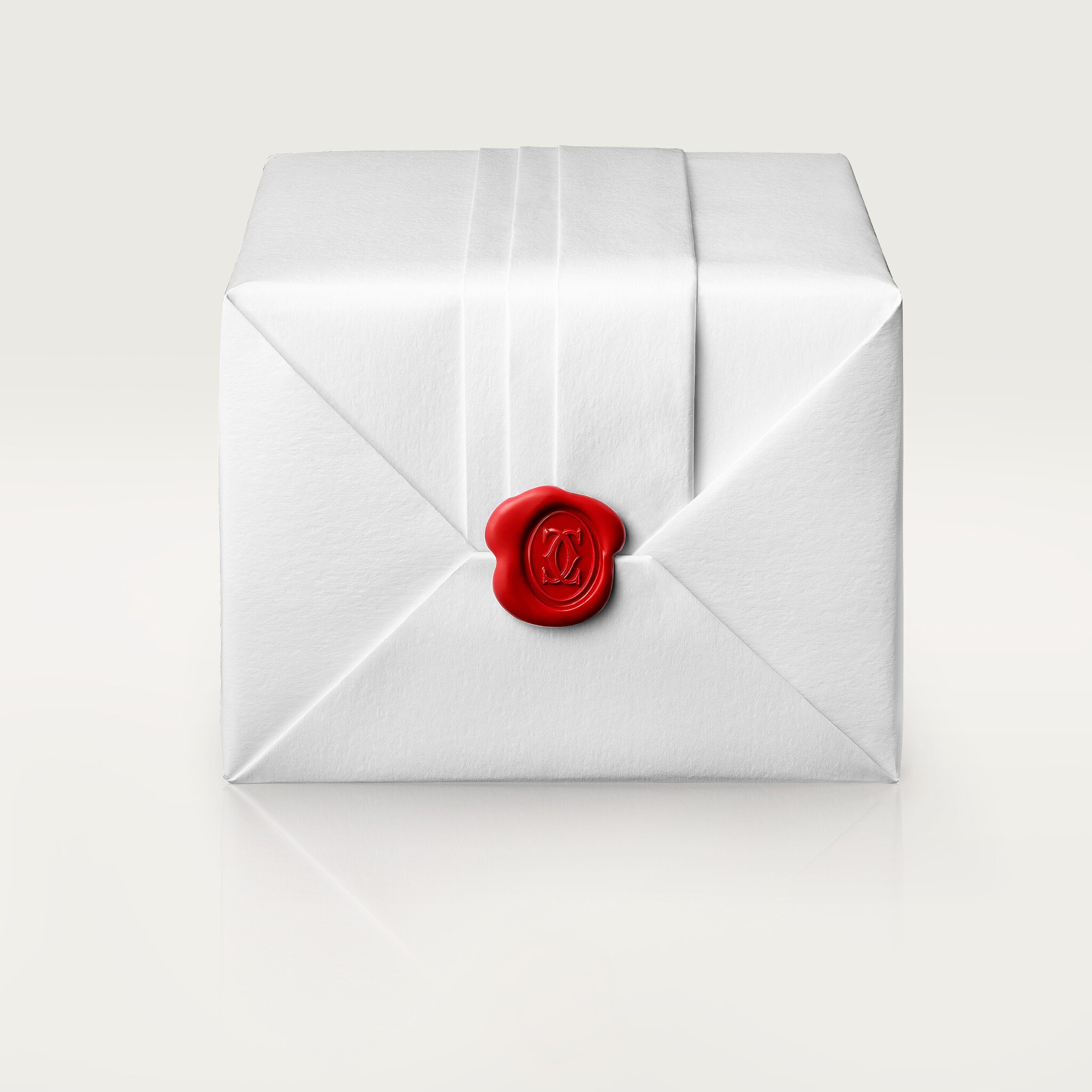 Maillon Panth&egrave;re earrings, paved 