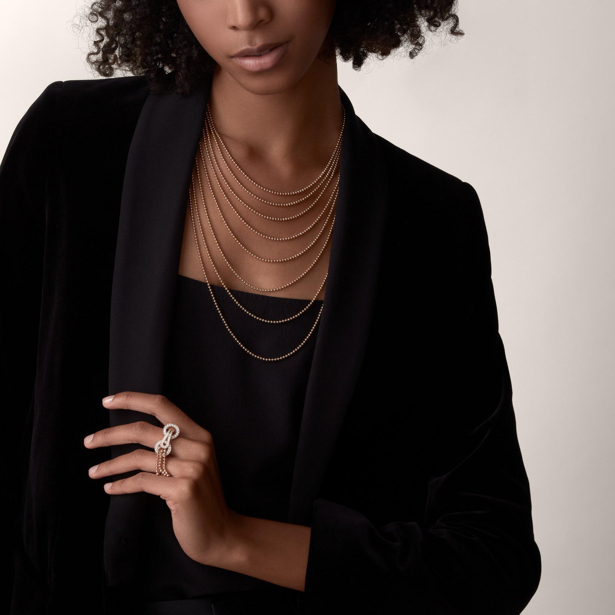 Agrafe long necklace, semi-paved