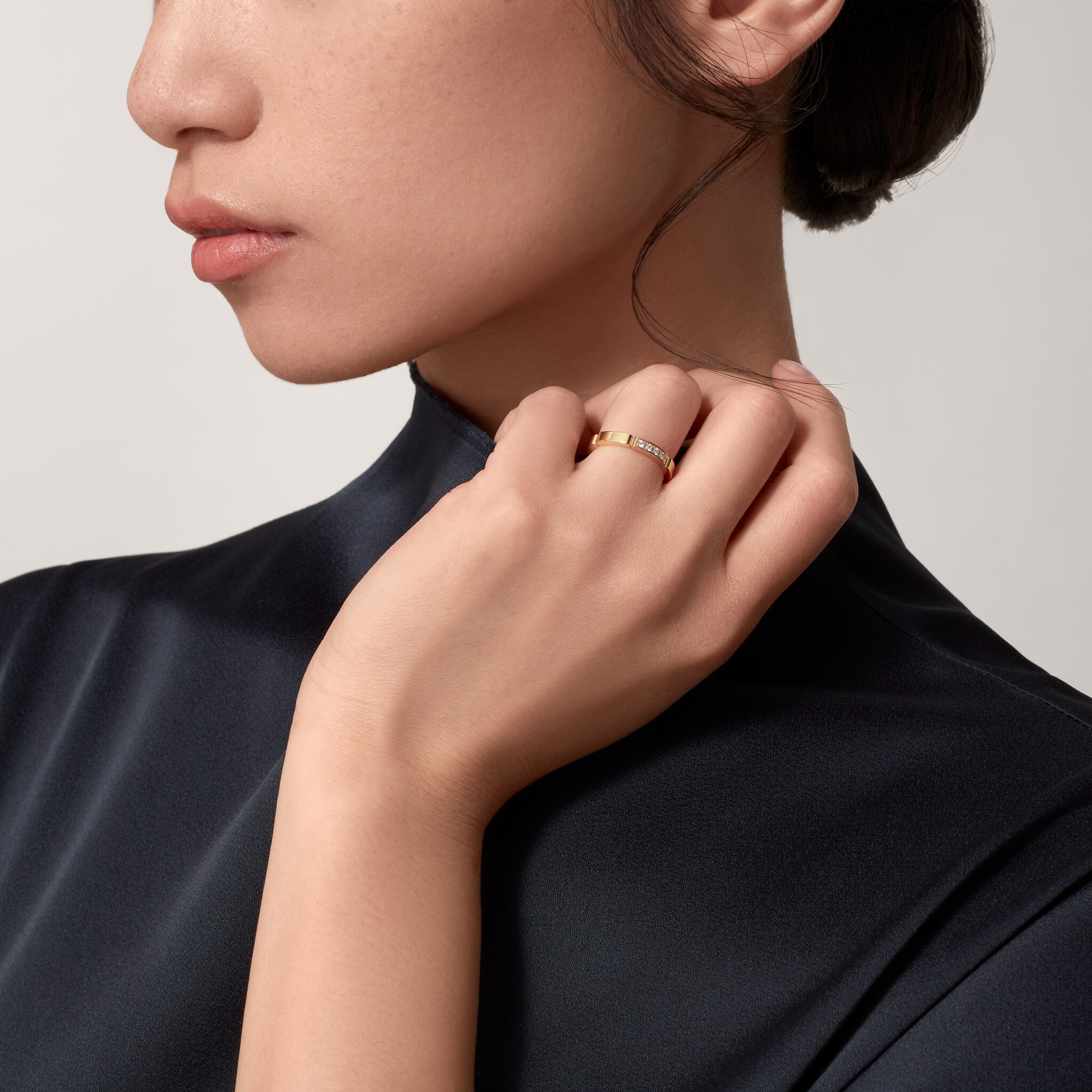 Maillon Panth&egrave;re wedding ring, 4 diamonds