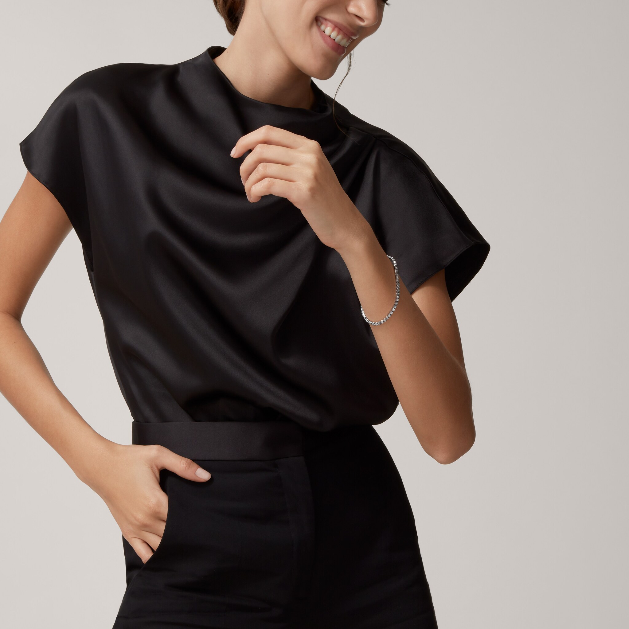 Lignes Essentielles bracelet, brilliant-cut diamonds