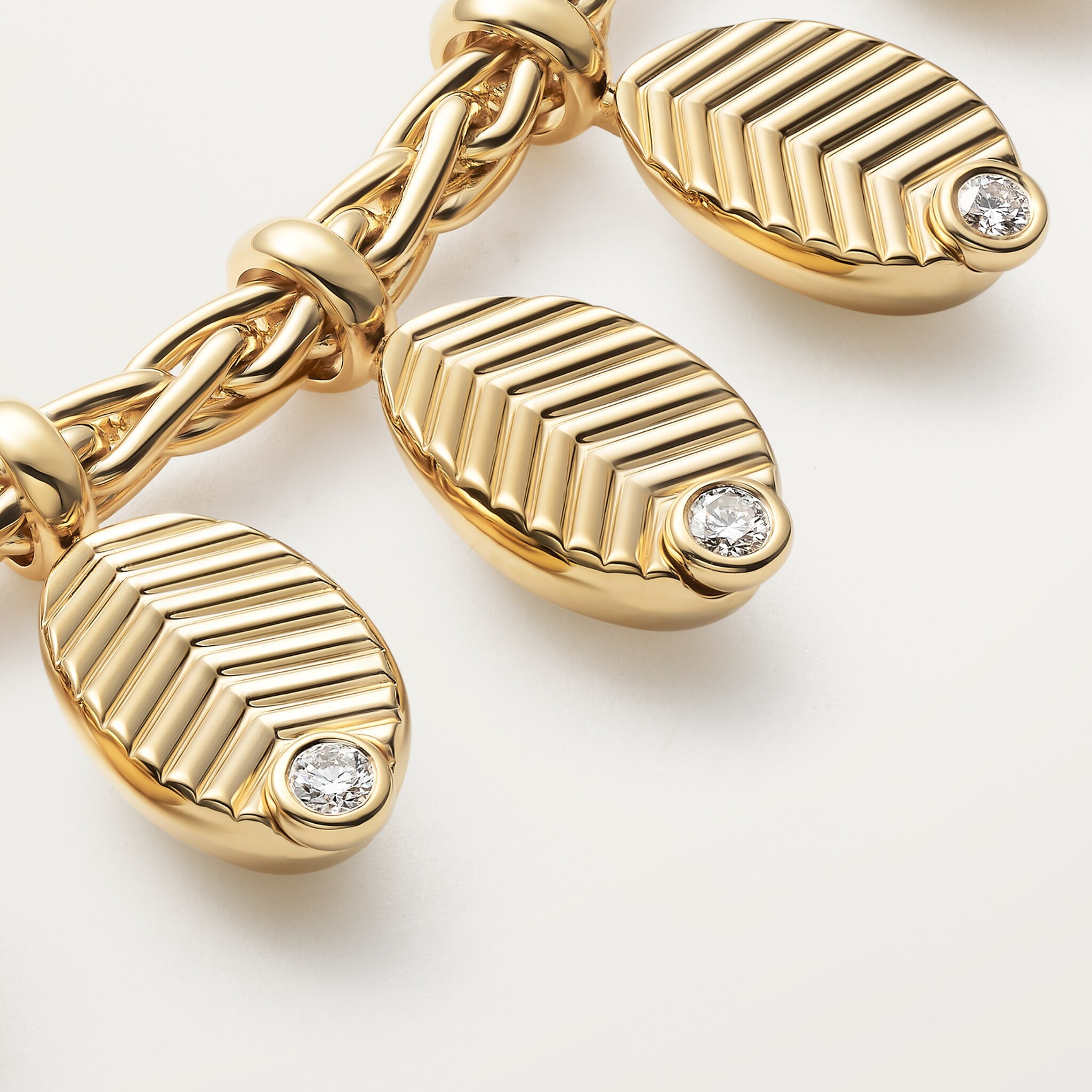 Grain de Caf&eacute; necklace, semi-paved, image 5