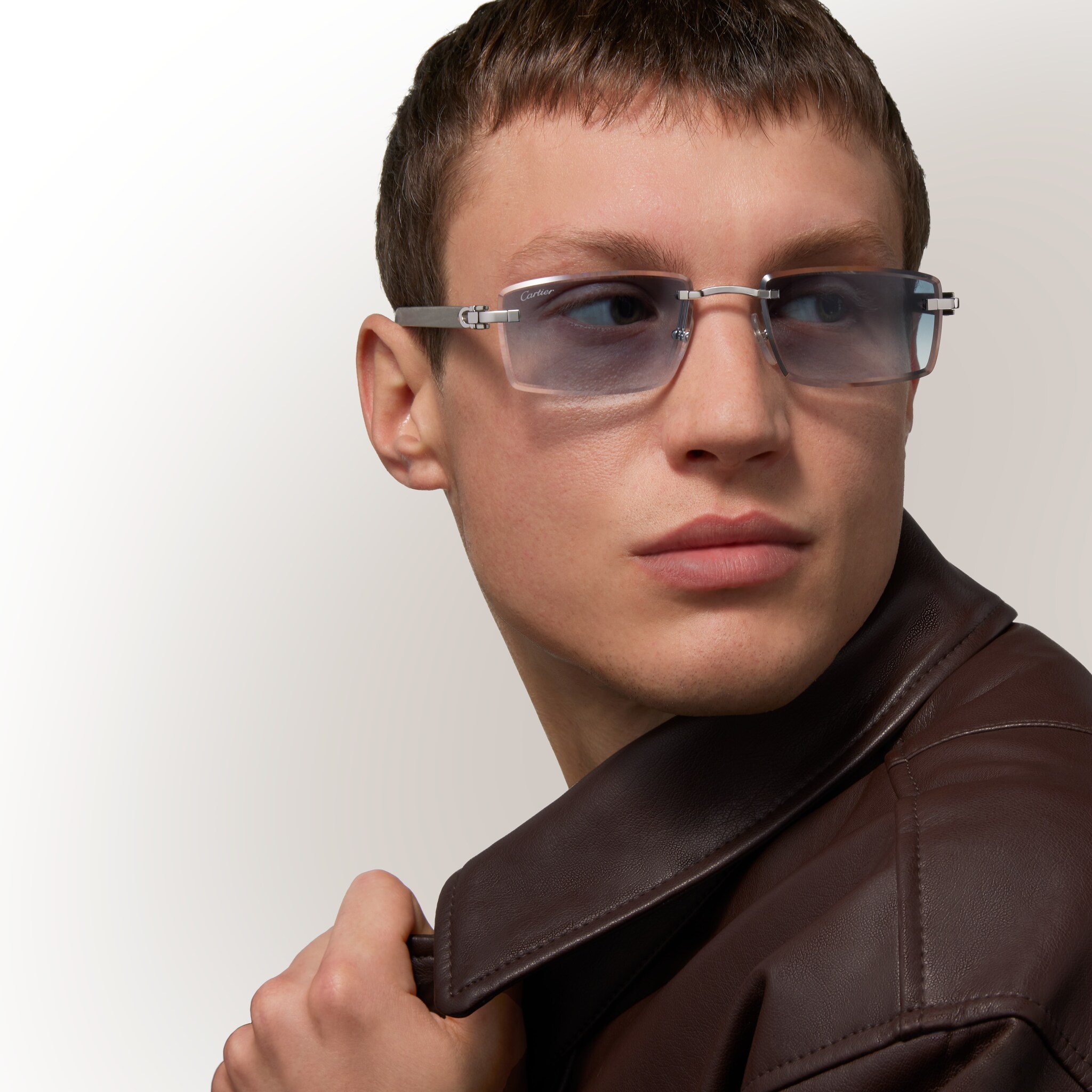 Sunglasses with Elongated C de Cartier motif