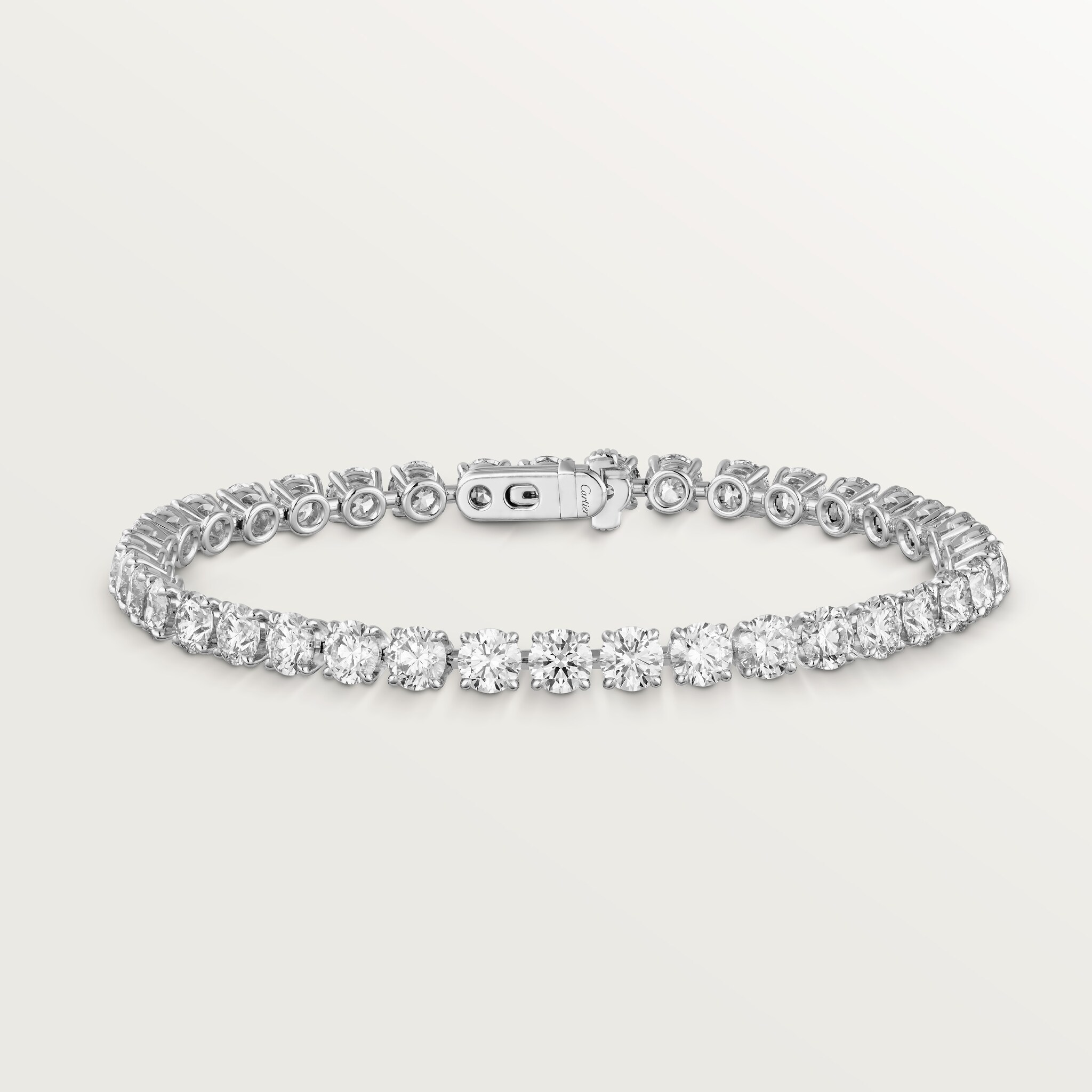 Lignes Essentielles bracelet, brilliant-cut diamonds