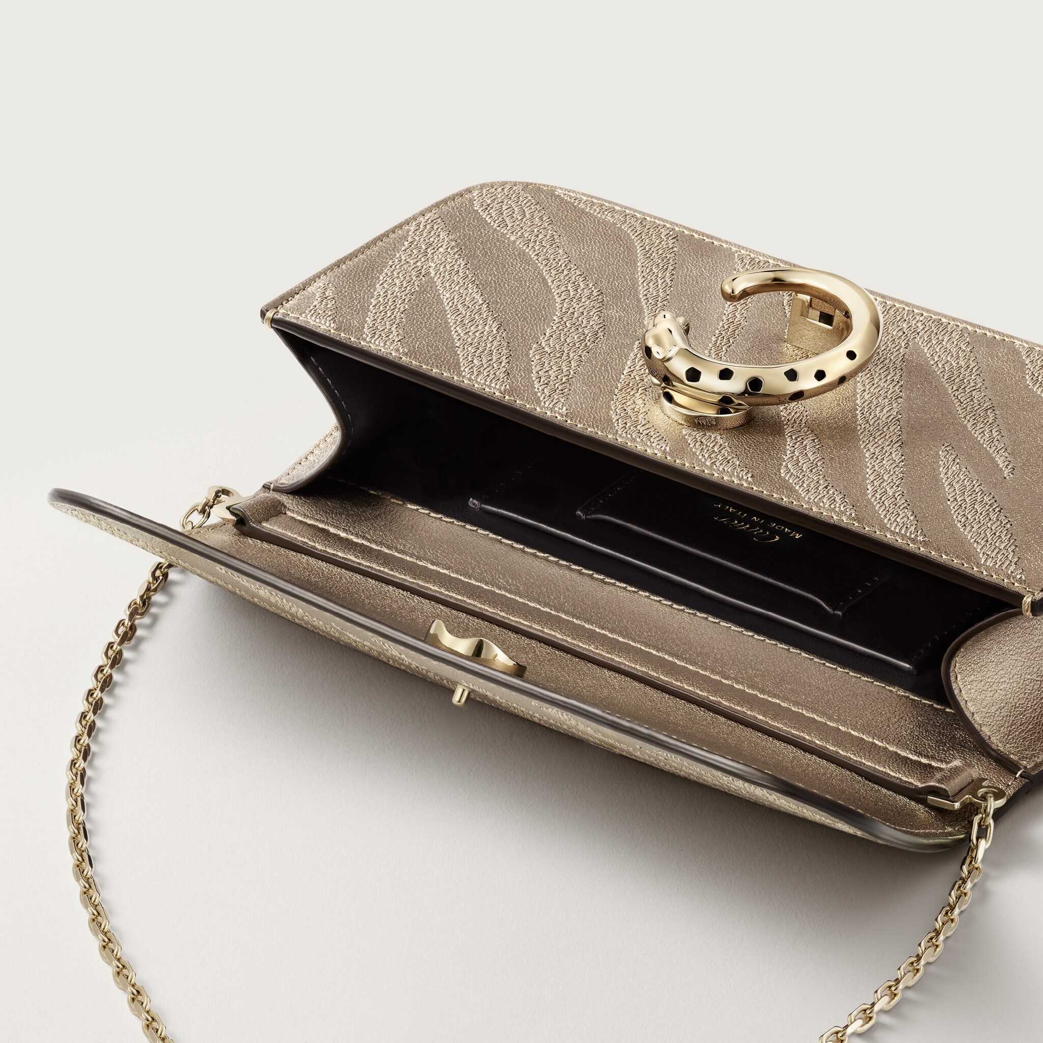 Bag, Panth&egrave;re