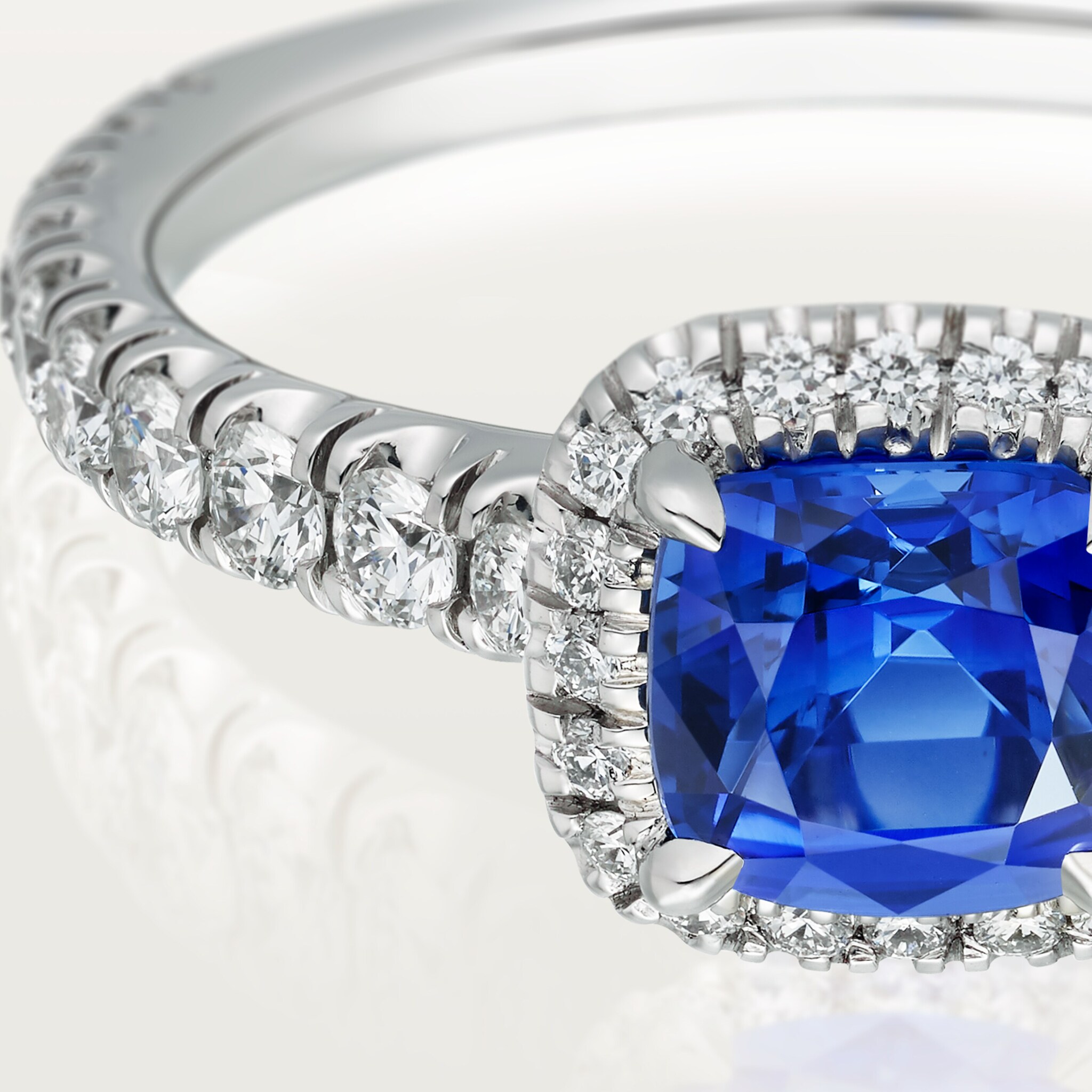 Cartier Destin&eacute;e solitaire, cushion-cut sapphire, paved , image 5