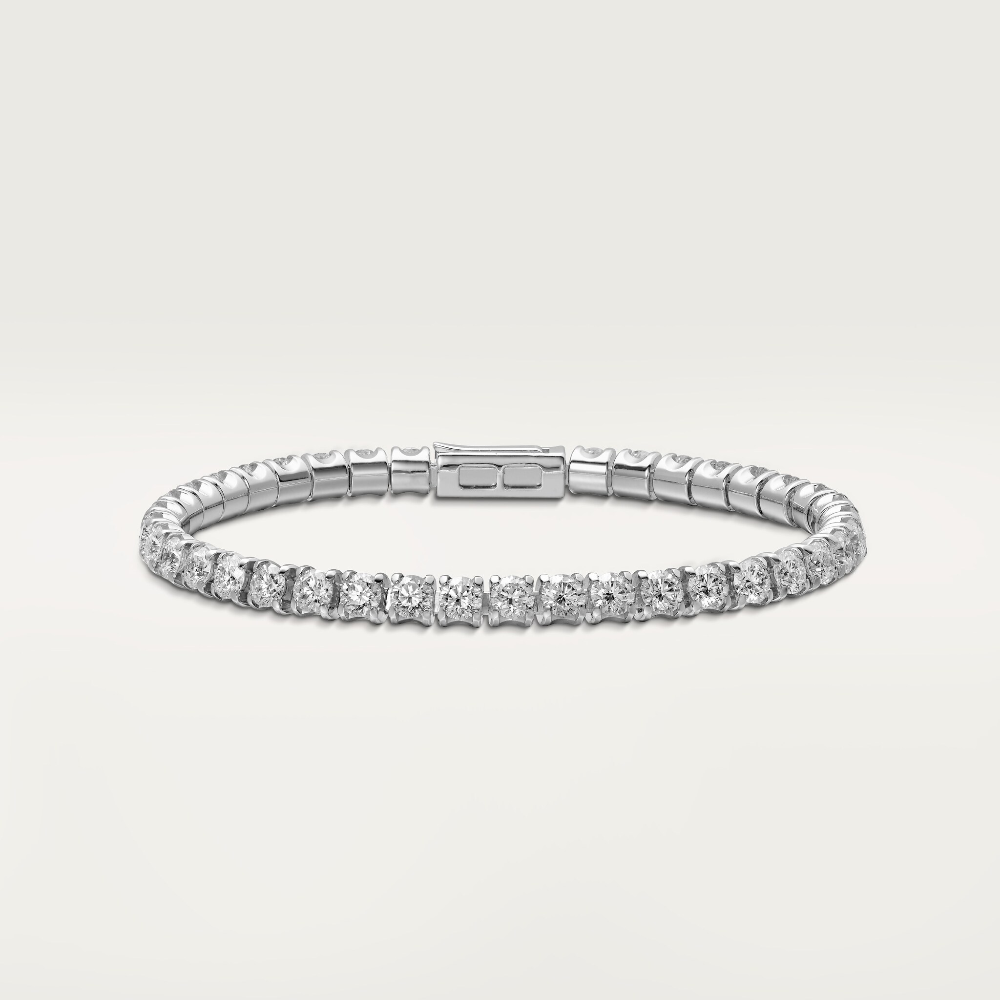 Lignes Essentielles bracelet, brilliant-cut diamonds