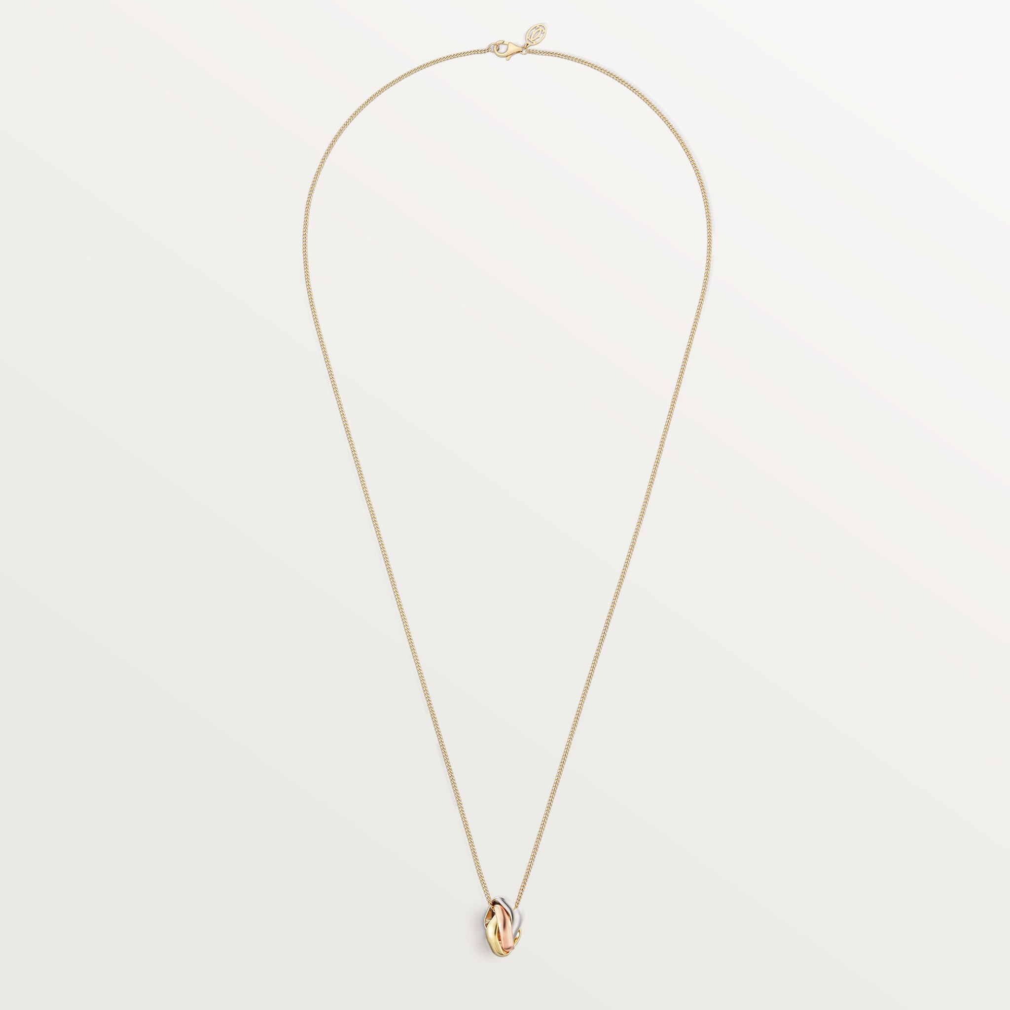 حلية متدلّية "ترينيتي" مصمّمة على شكل الوسادة 