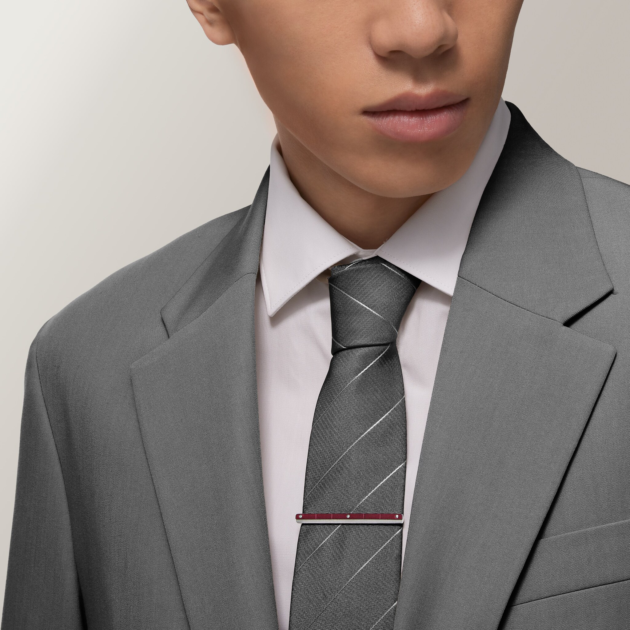 Santos de Cartier tie clip 