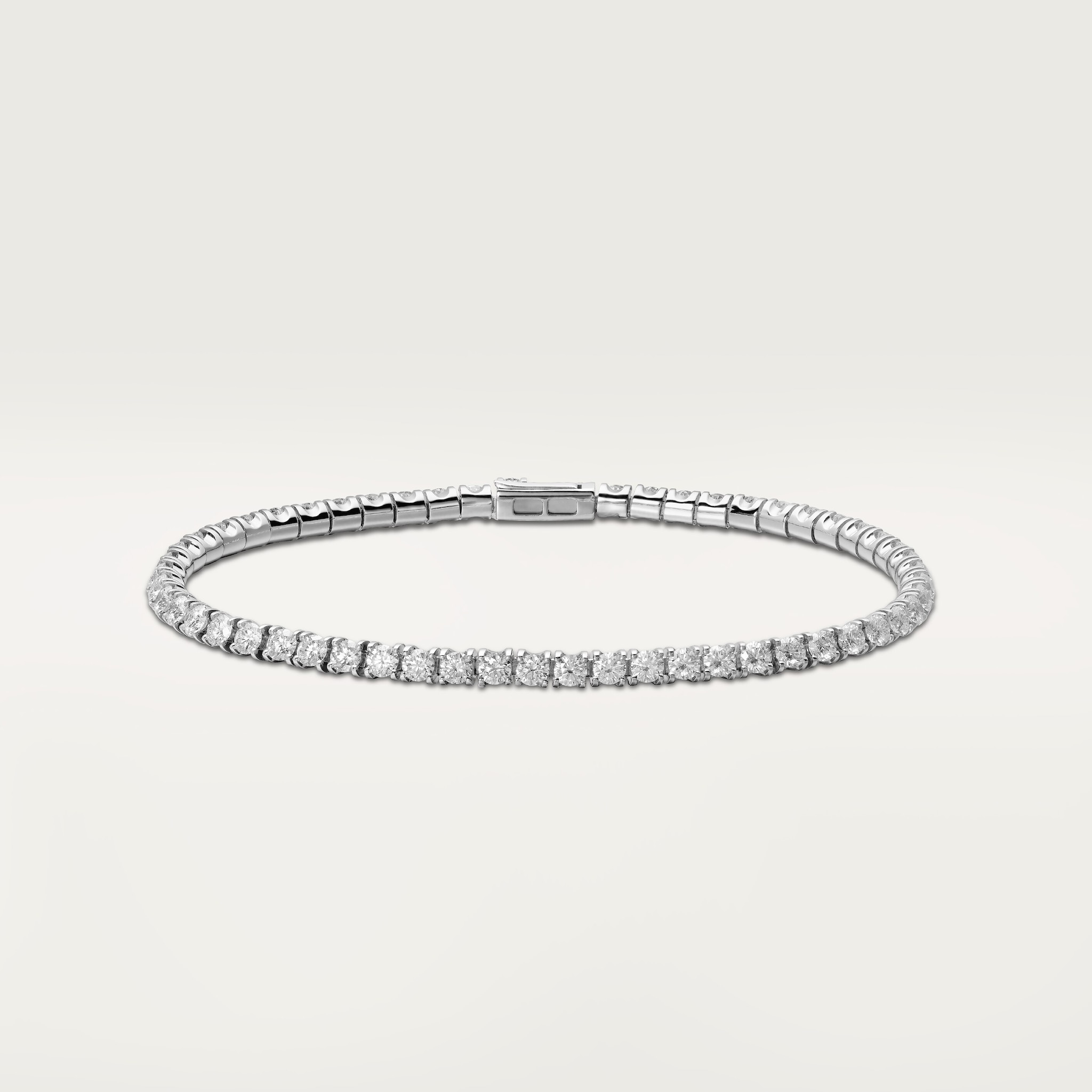 Lignes Essentielles bracelet, brilliant-cut diamonds