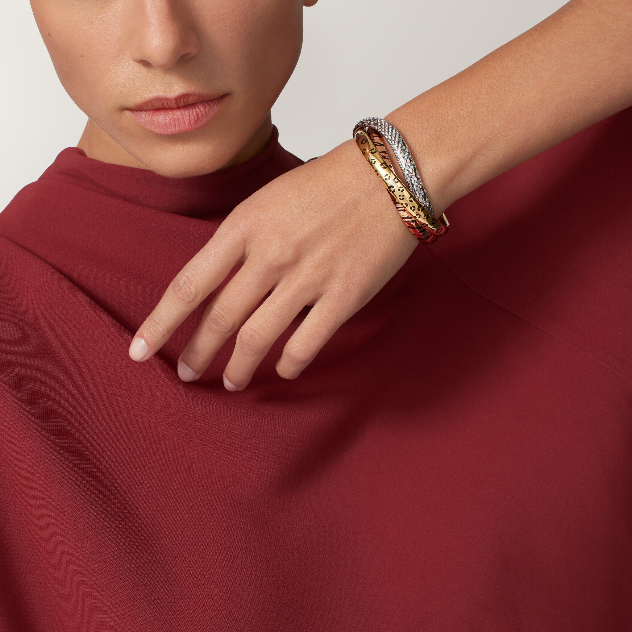 Trinity bracelet, lacquer, diamonds