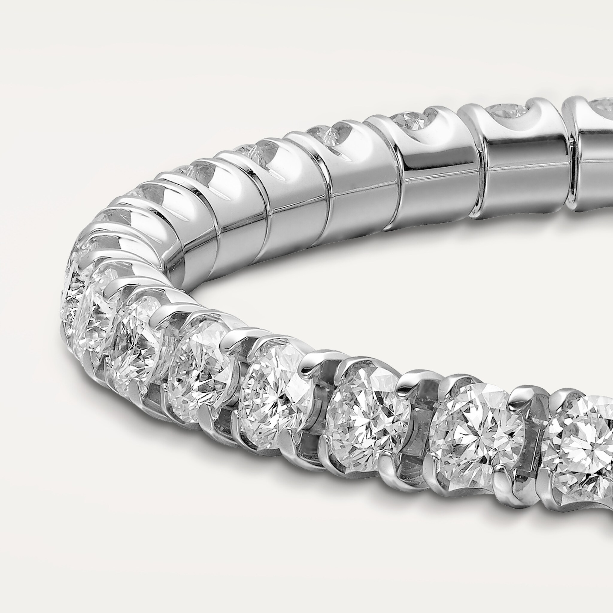 Lignes Essentielles bracelet, brilliant-cut diamonds, image 5