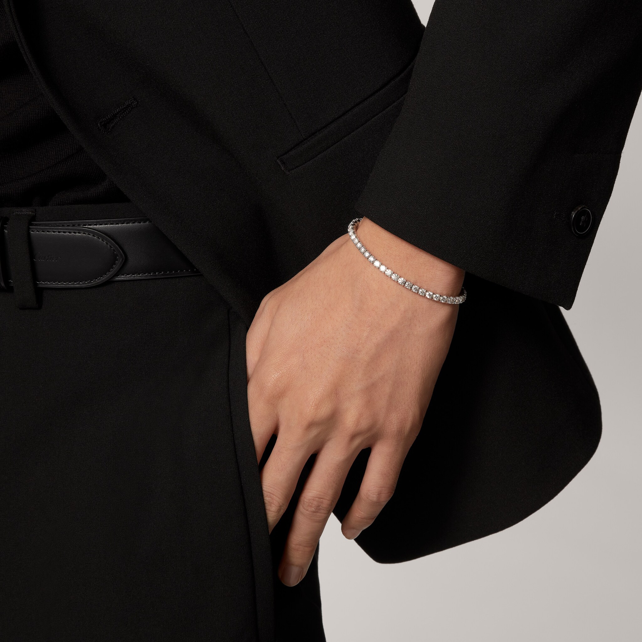 Lignes Essentielles bracelet, brilliant-cut diamonds