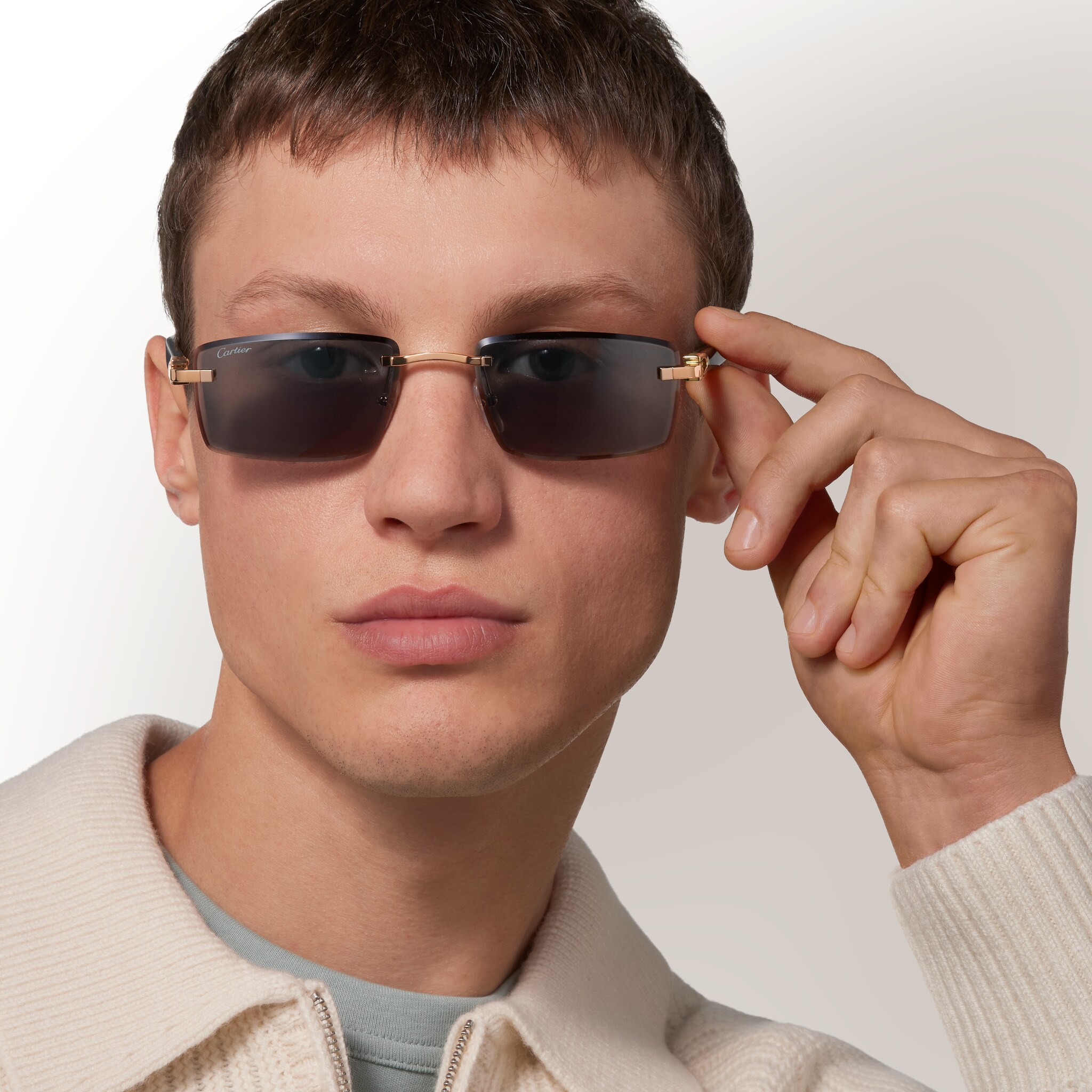 Sunglasses with Elongated C de Cartier motif