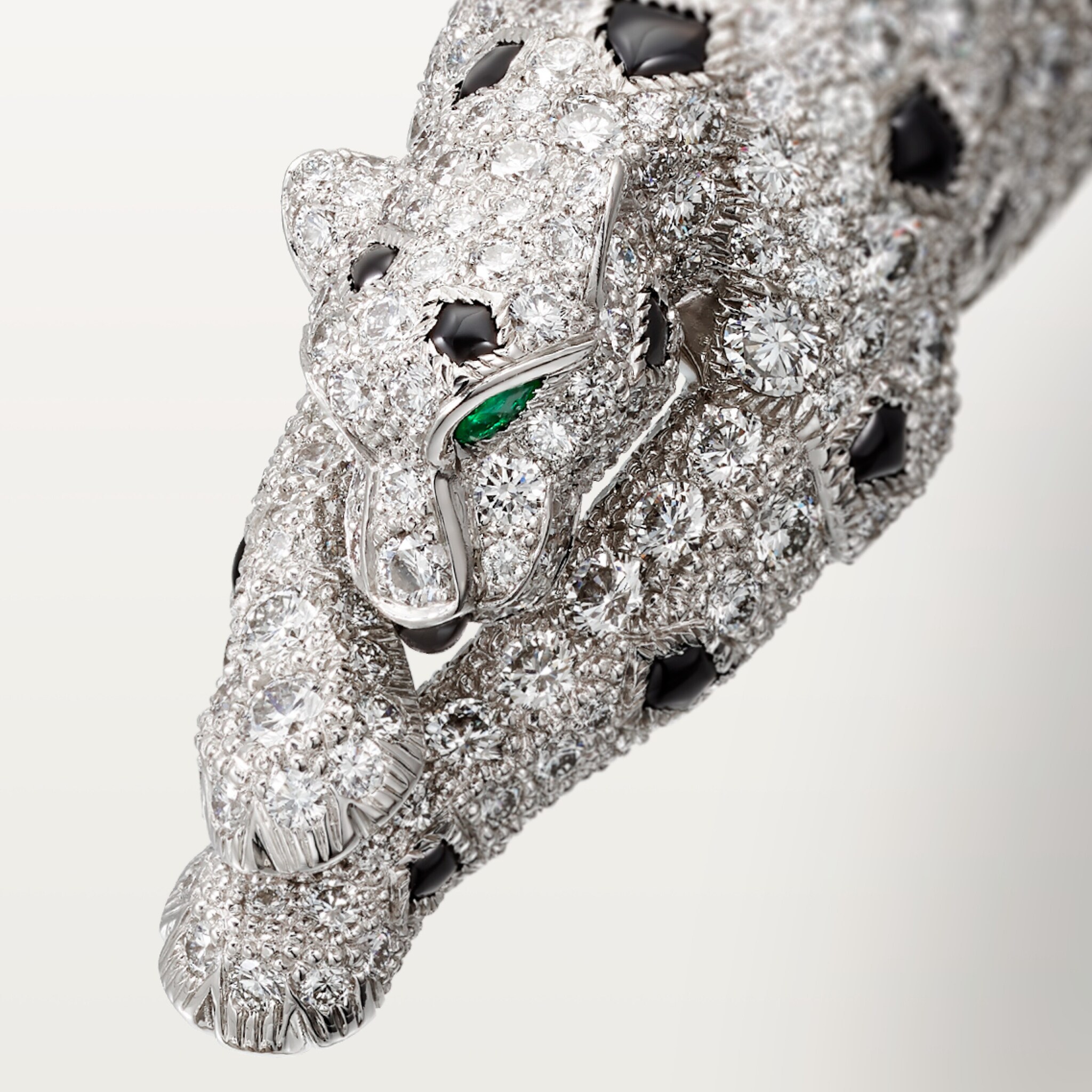 Panth&egrave;re de Cartier bracelet, paved 