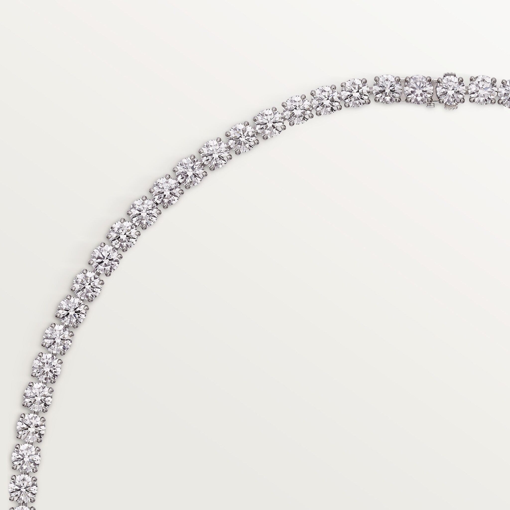 Lignes Essentielles necklace, brilliant-cut diamonds