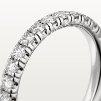 Etincelle de Cartier wedding band, 2.6 mm width, semi-paved Etincelle de Cartier wedding band, 2.6 mm width, semi-paved