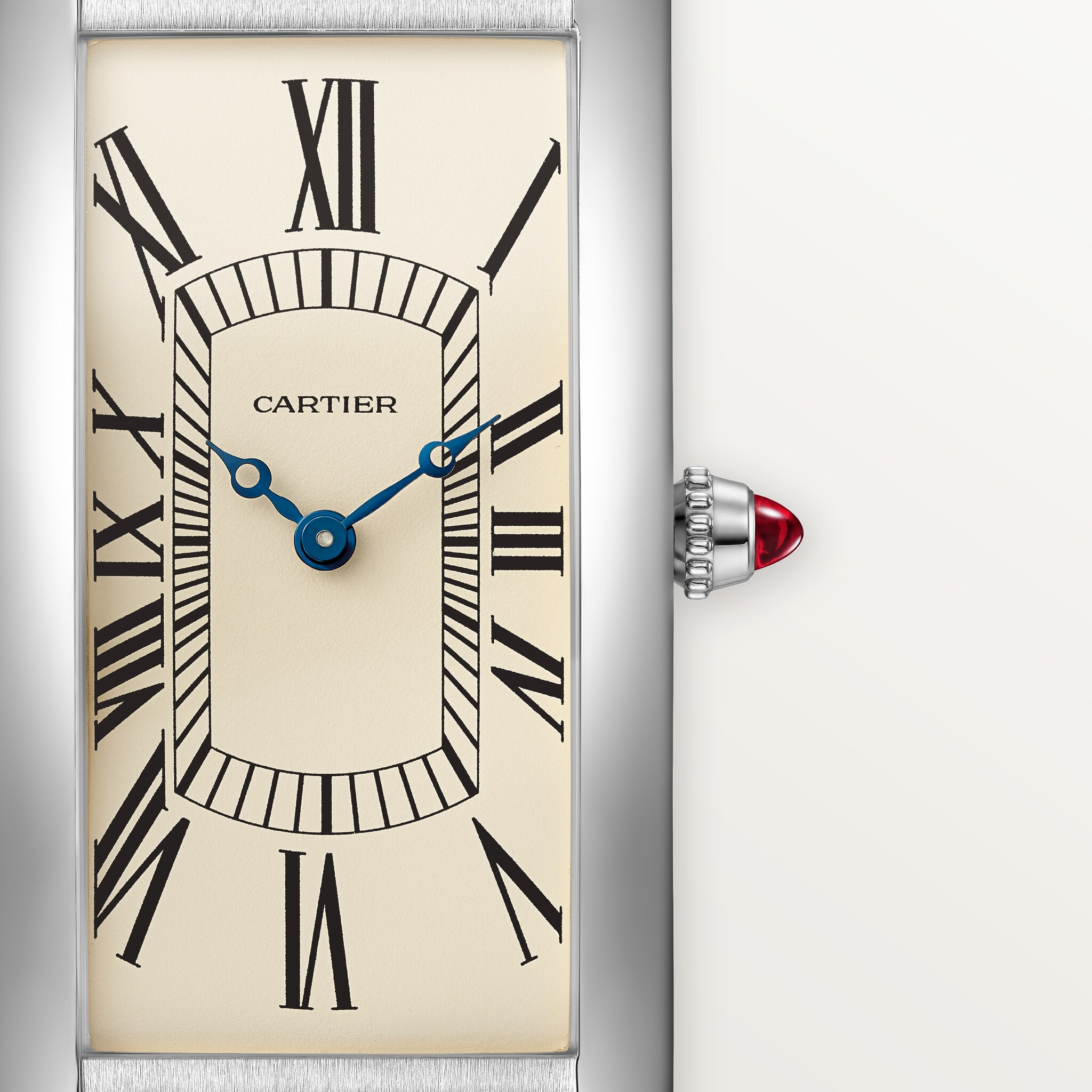 Tank Cintr&eacute;e watch