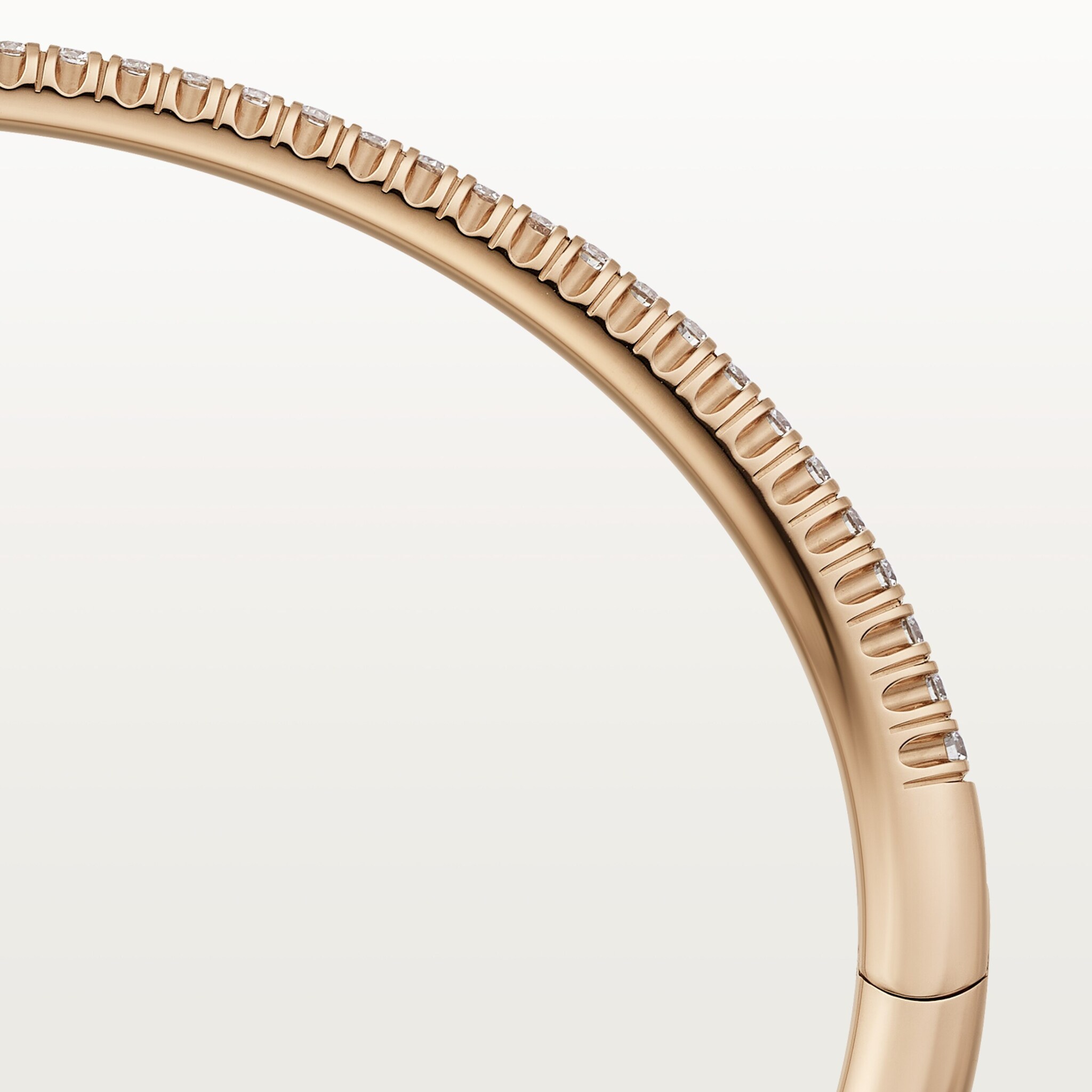 Etincelle de Cartier bracelet, half-paved