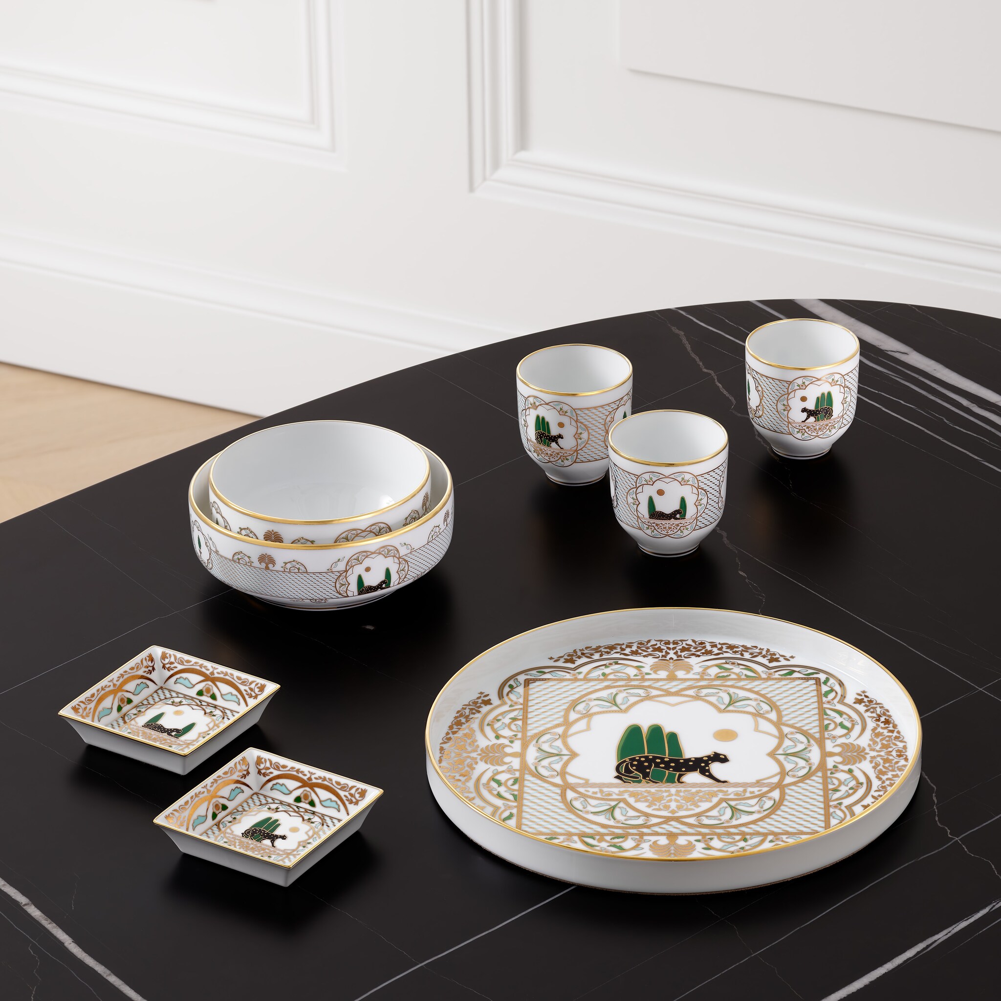 Panthère de Cartier tray, medium model - Decorative Objects