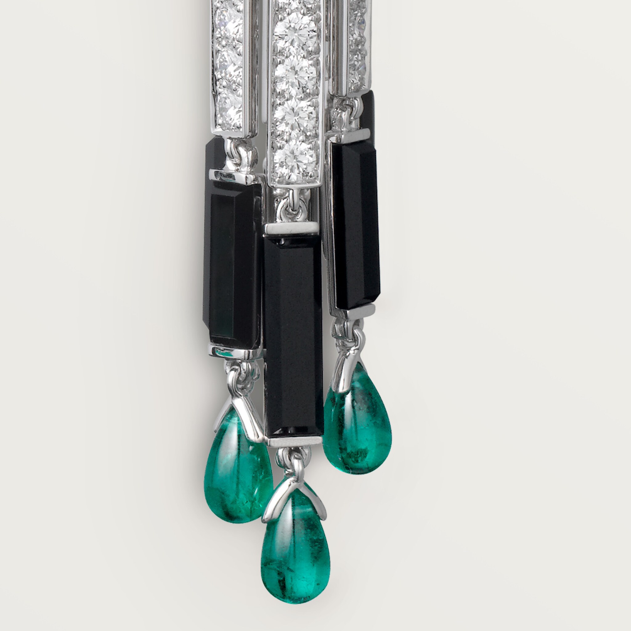 Panth&egrave;re de Cartier earrings, emerald, large model, paved