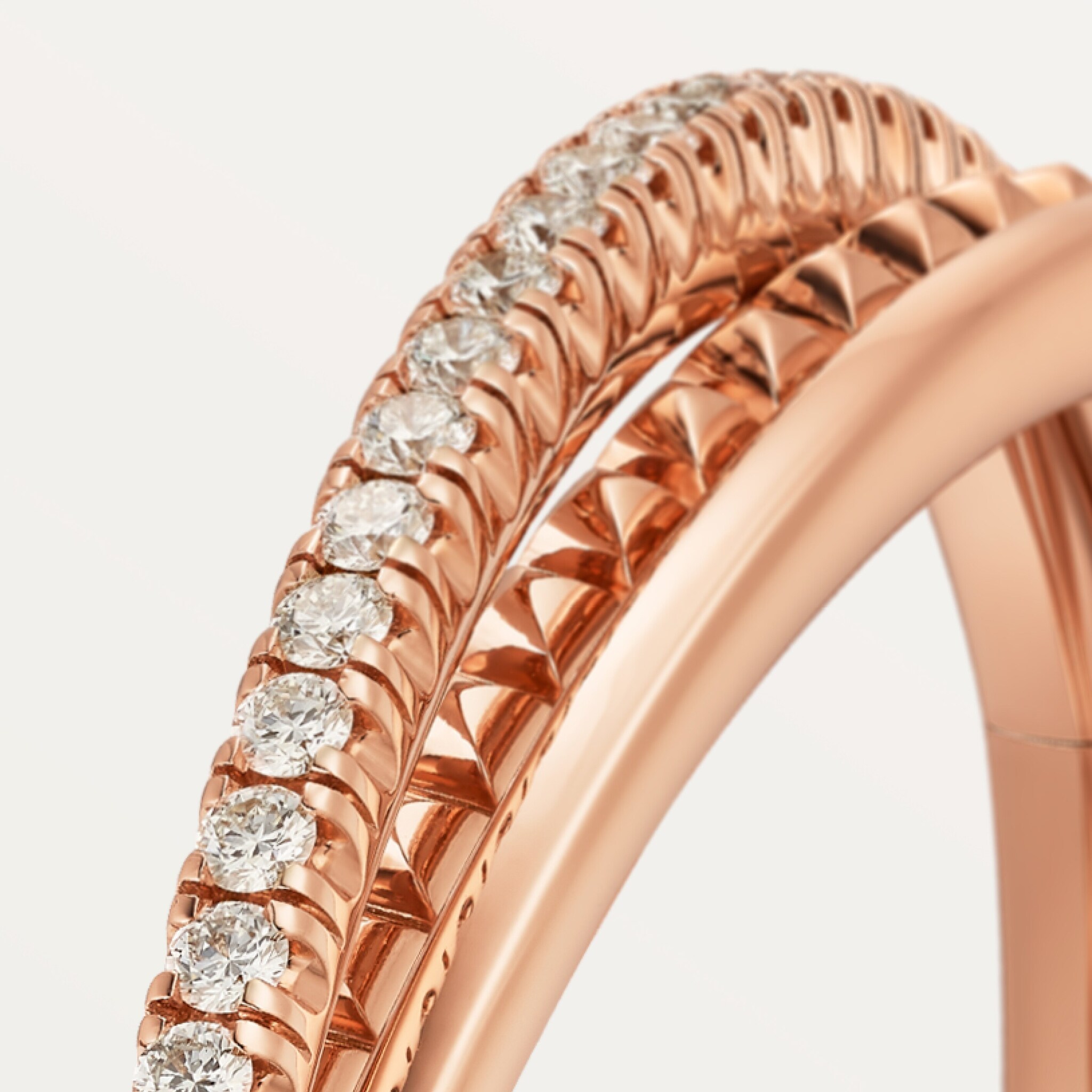 Etincelle de Cartier bracelet, half-paved