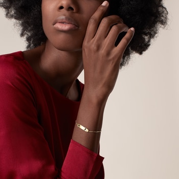 Logo bracelet, on chain Logo bracelet, on chain