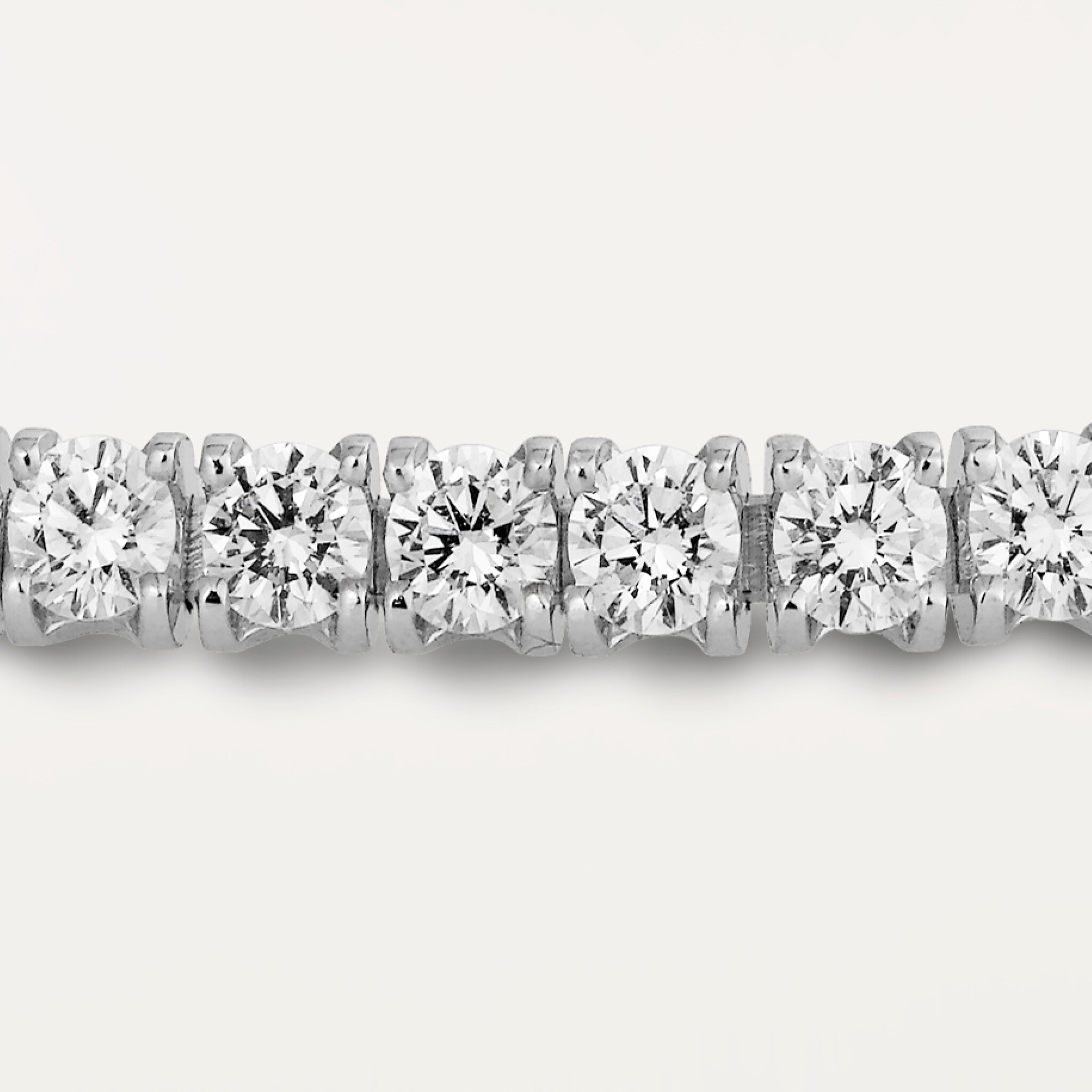 Lignes Essentielles bracelet, brilliant-cut diamonds