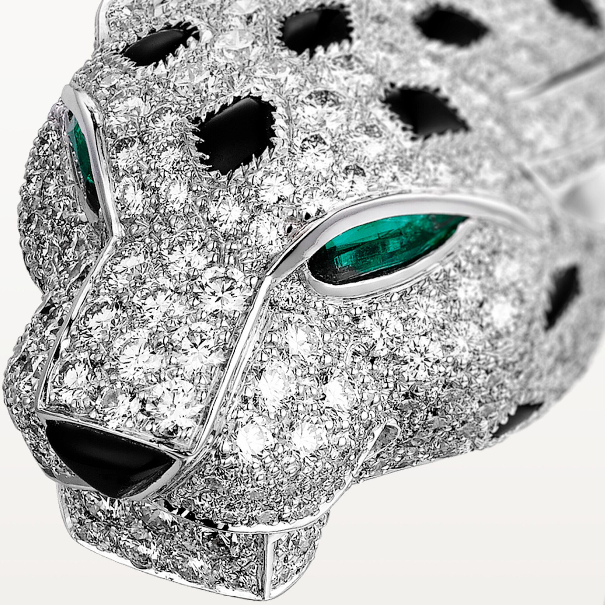 Panth&egrave;re de Cartier bracelet, paved 