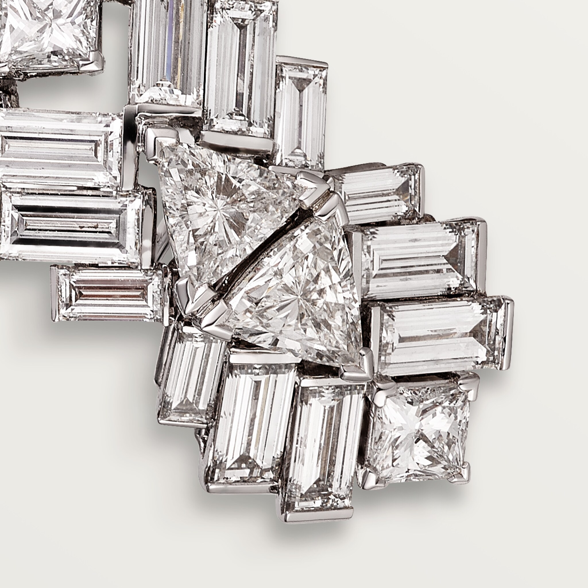 Reflection de Cartier earrings, diamonds