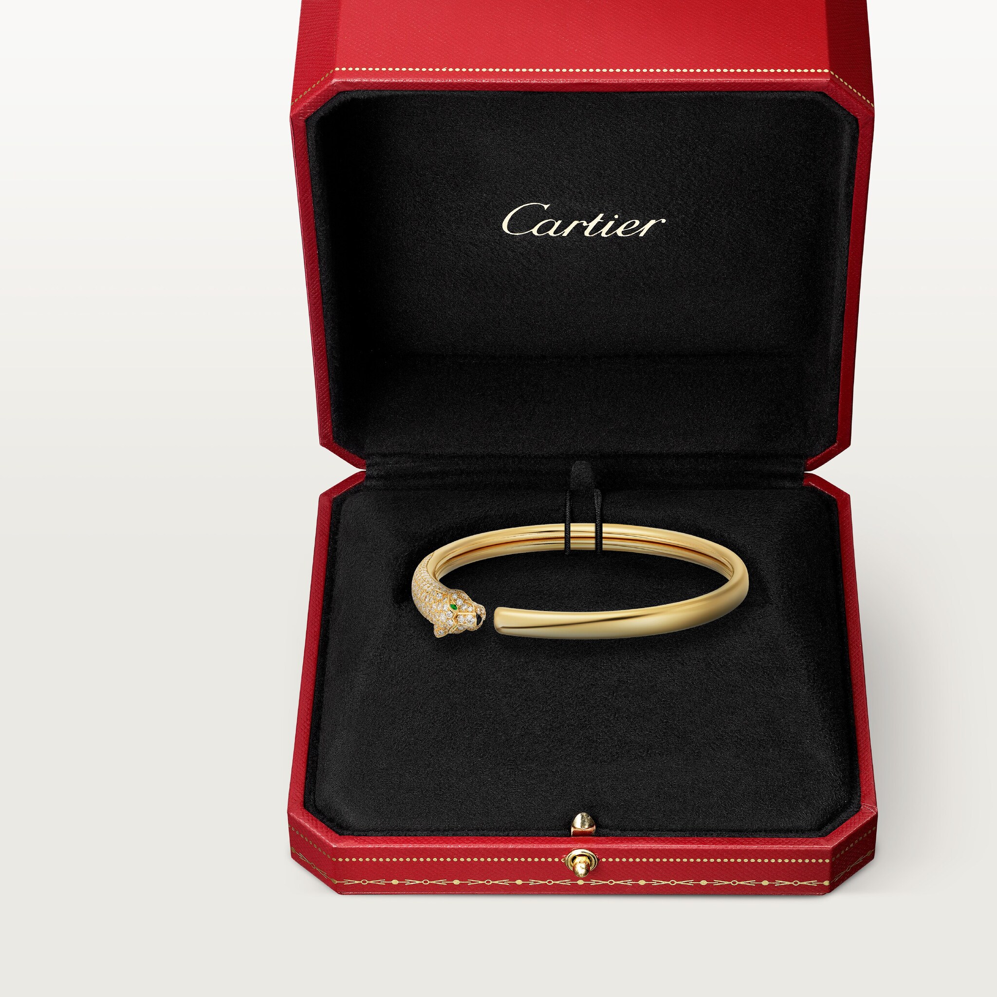Panth&egrave;re de Cartier bracelet, small model, half-paved, image 8
