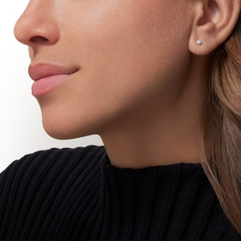 Cartier d'Amour stud earrings, 2 diamonds, mini model Cartier d'Amour stud earrings, 2 diamonds, mini model