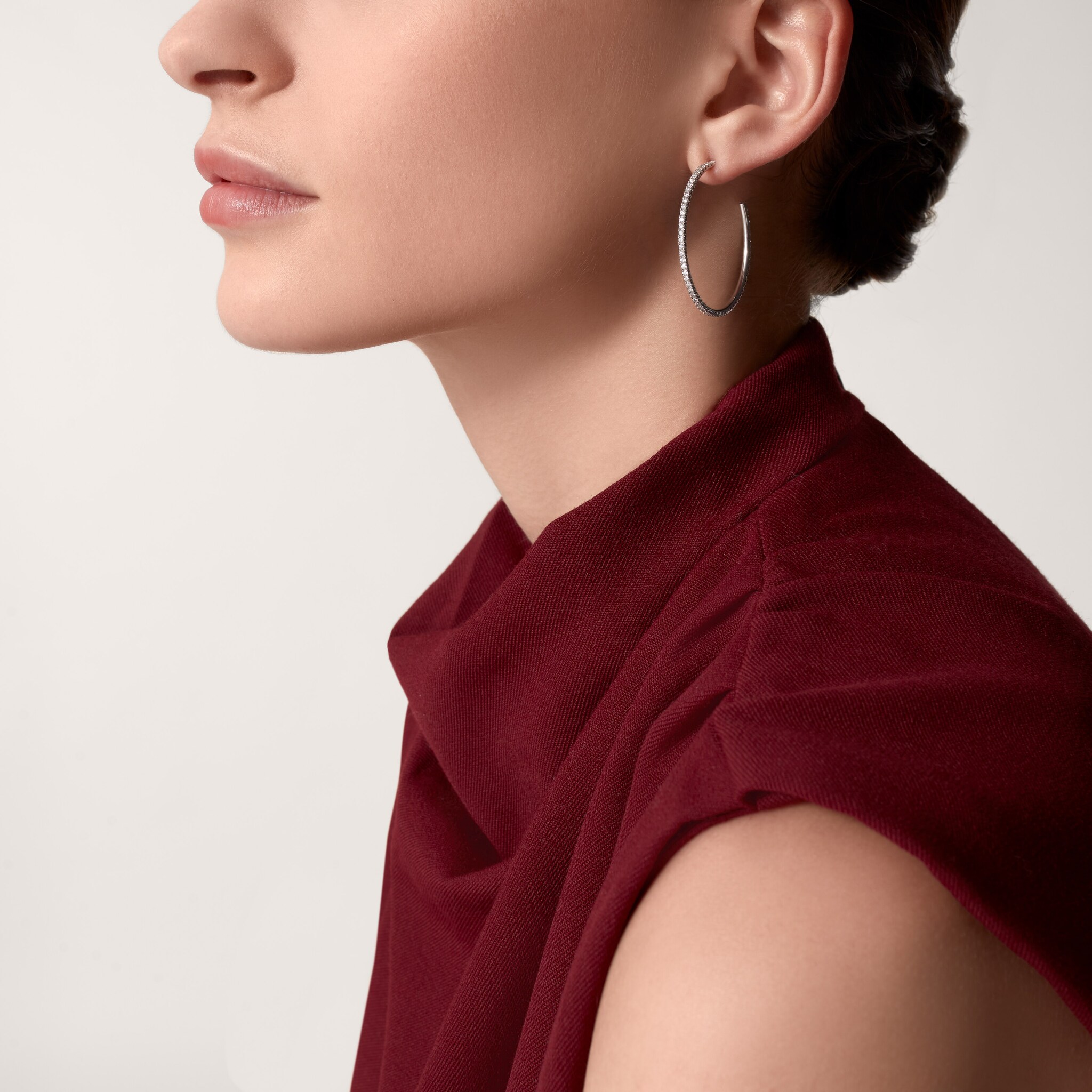 Etincelle de Cartier hoop earrings, large model, paved