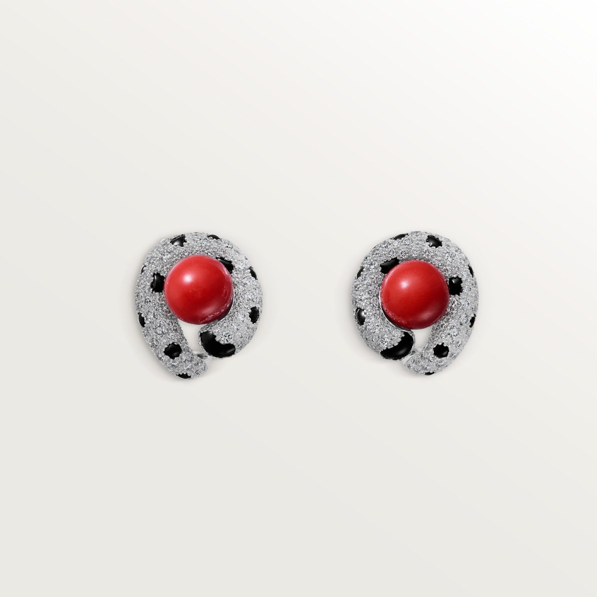 Panth&egrave;re de Cartier stud earrings, coral, paved 