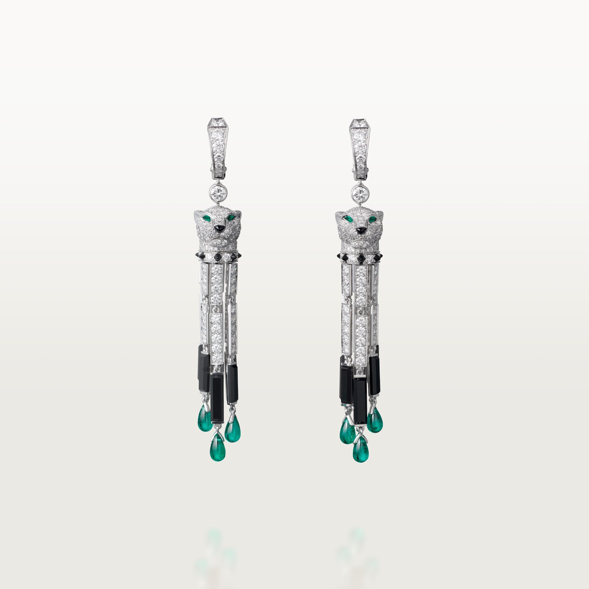 Panth&egrave;re de Cartier earrings, emerald, large model, paved