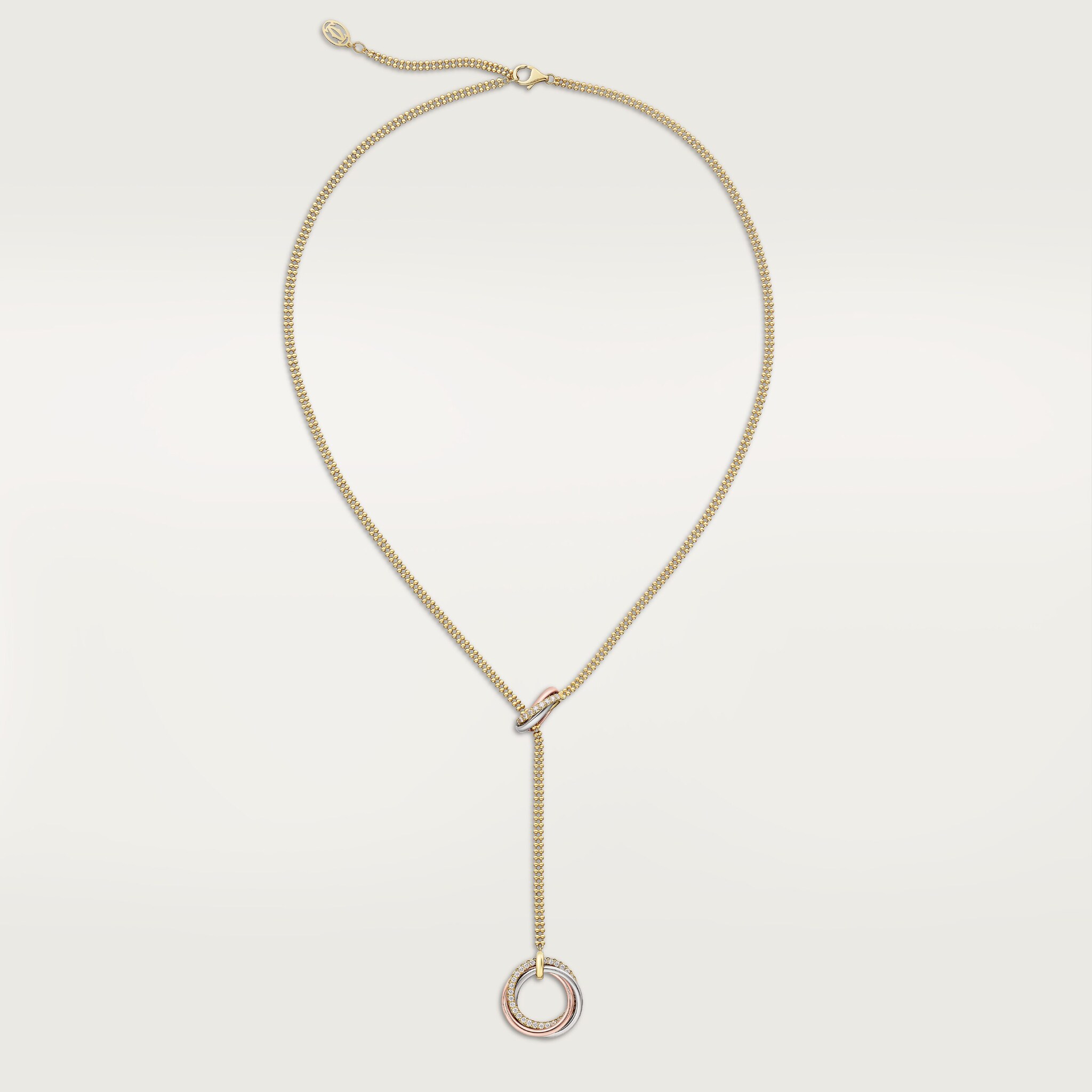 قلادة "ترينيتي"، ماس