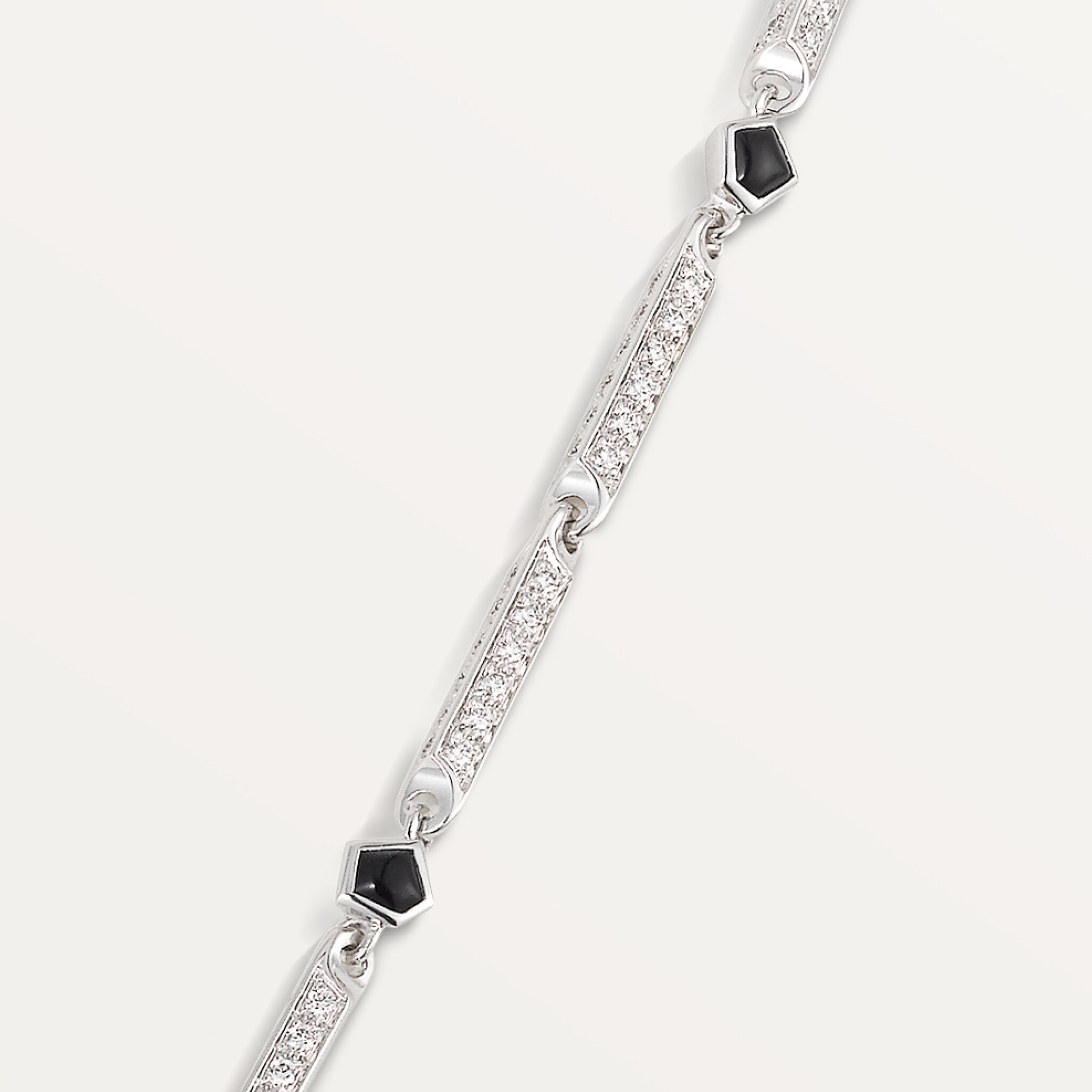 Panth&egrave;re de Cartier necklace, paved