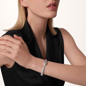 Panthère de Cartier bracelet, medium model, paved  Panthère de Cartier bracelet, medium model, paved