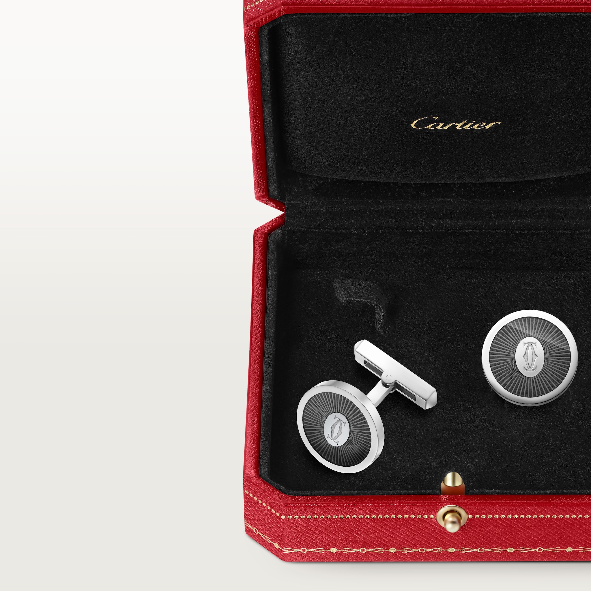 Double C de Cartier cufflinks, image 5