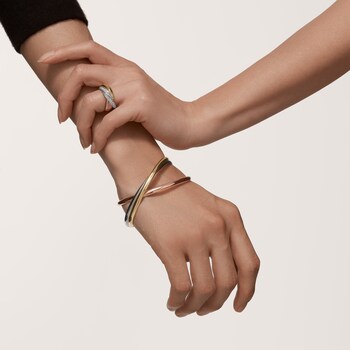 Cartier bracelet on hand hotsell